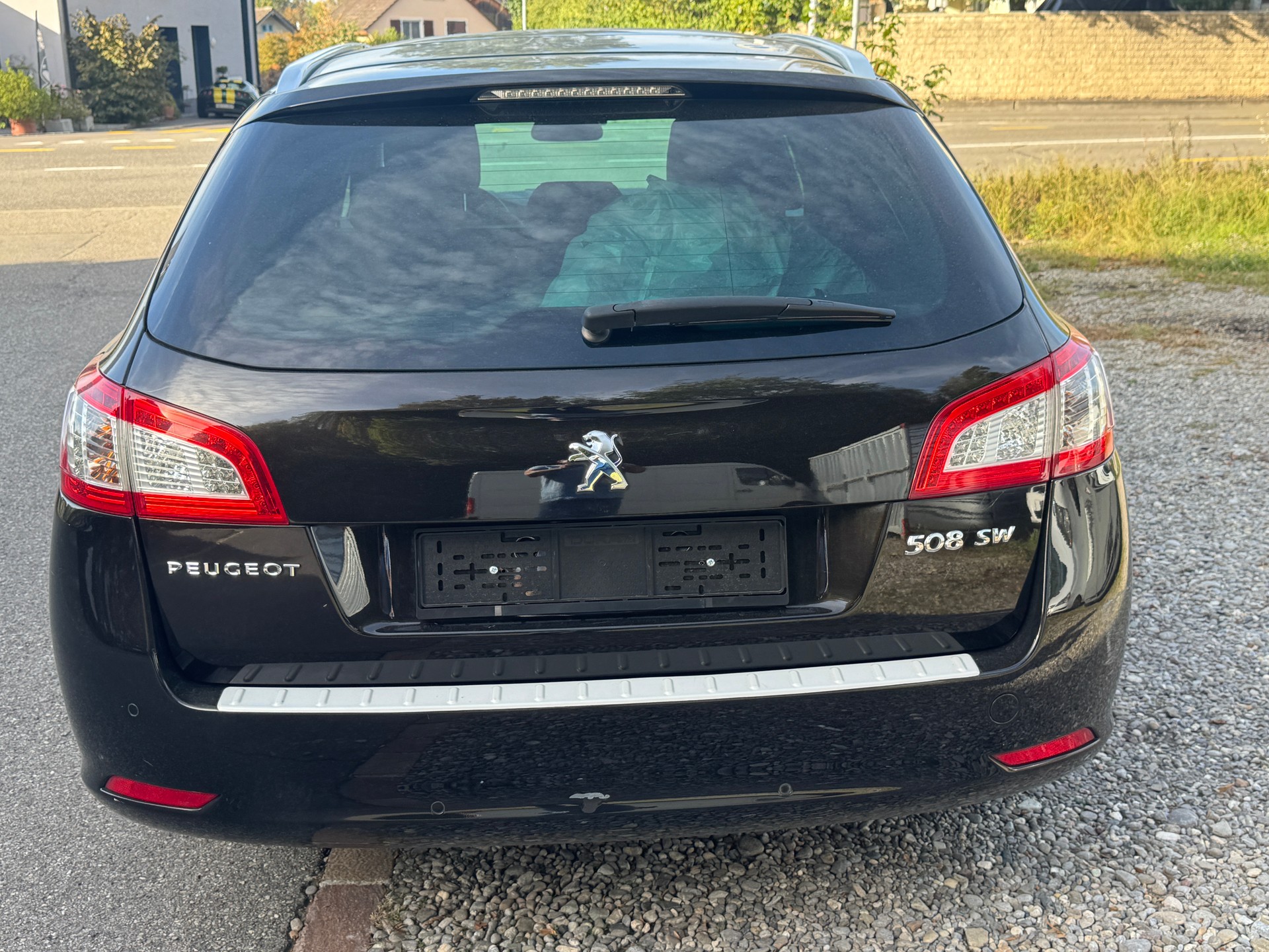 PEUGEOT 508 SW 1.6 16V T Allure-image-7
