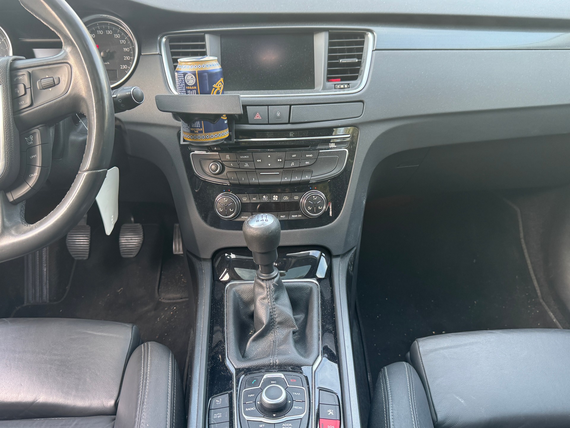 PEUGEOT 508 SW 1.6 16V T Allure-image-9