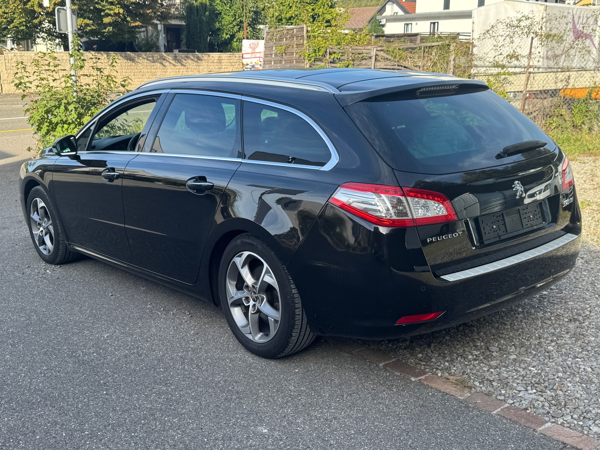 PEUGEOT 508 SW 1.6 16V T Allure-image-4