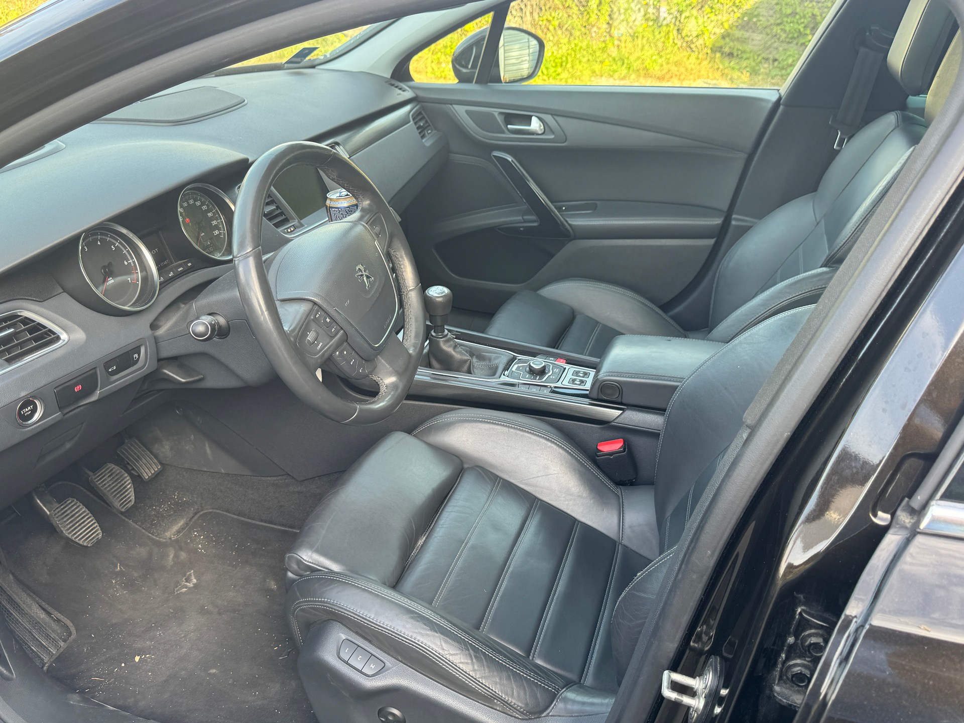 PEUGEOT 508 SW 1.6 16V T Allure-image-11