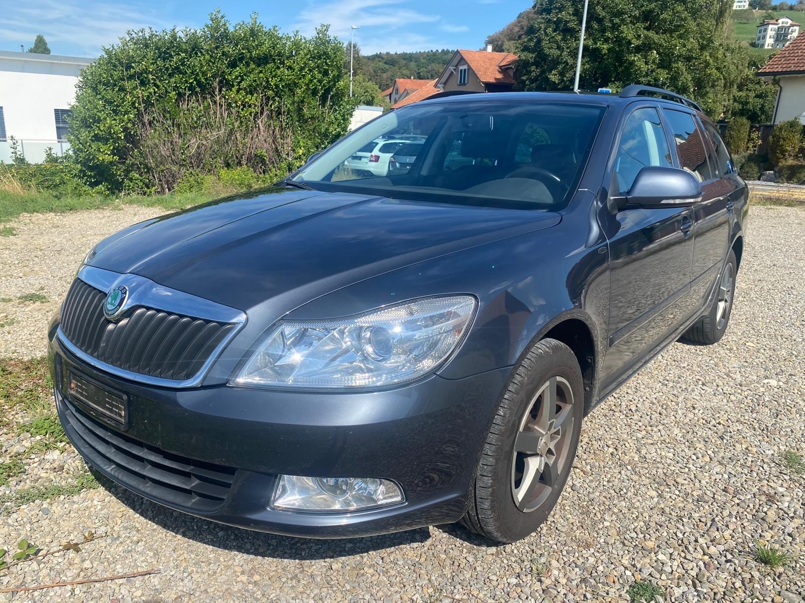 SKODA Octavia Combi 1.8 TSI Swiss Adventure 4x4-image-0