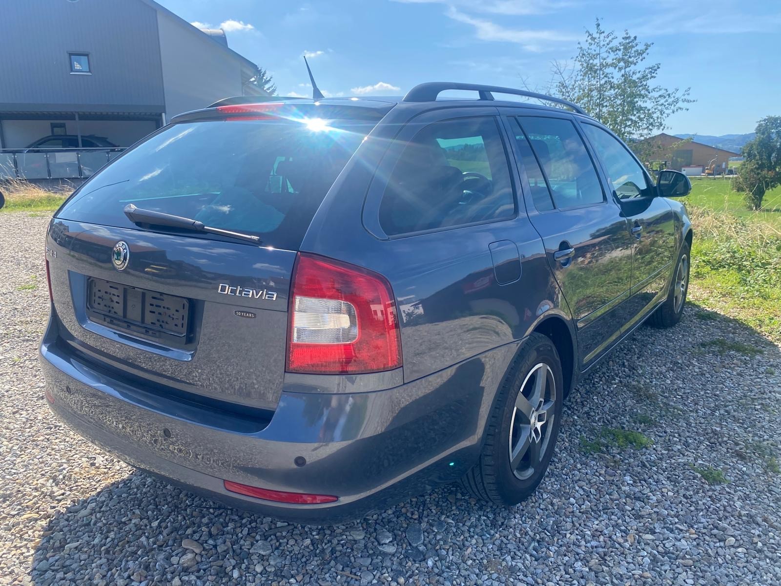 SKODA Octavia Combi 1.8 TSI Swiss Adventure 4x4-image-6