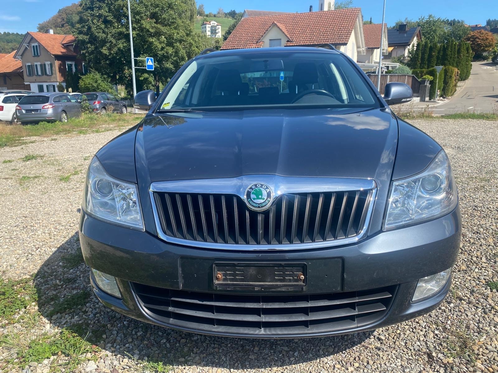 SKODA Octavia Combi 1.8 TSI Swiss Adventure 4x4-image-4