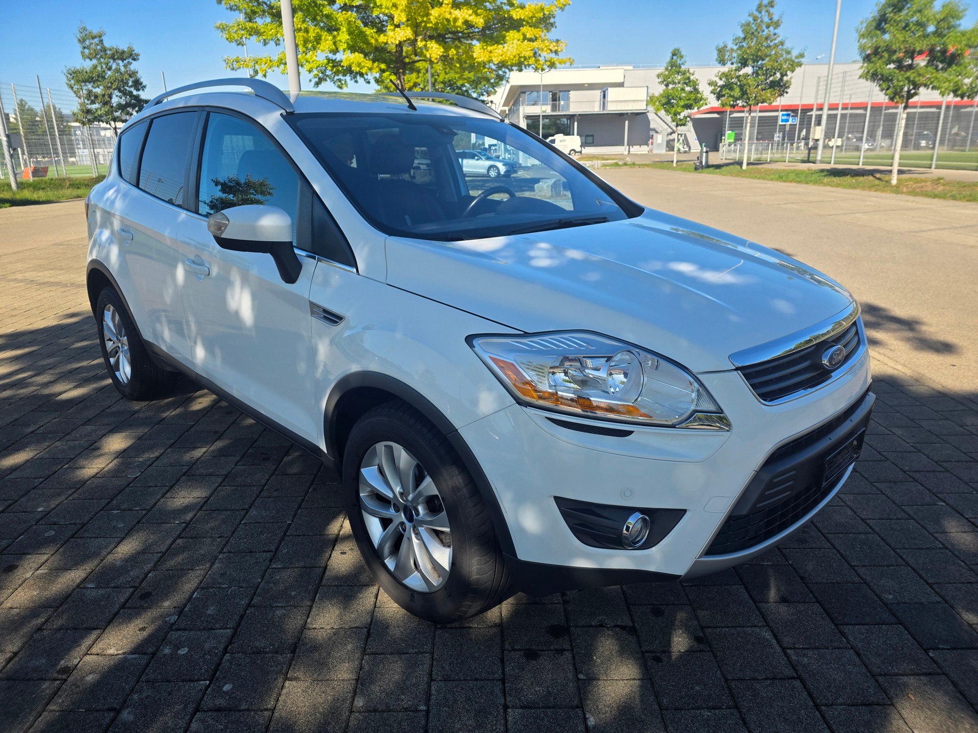 FORD Kuga 2.0 TDCi Carving 4WD-image-1