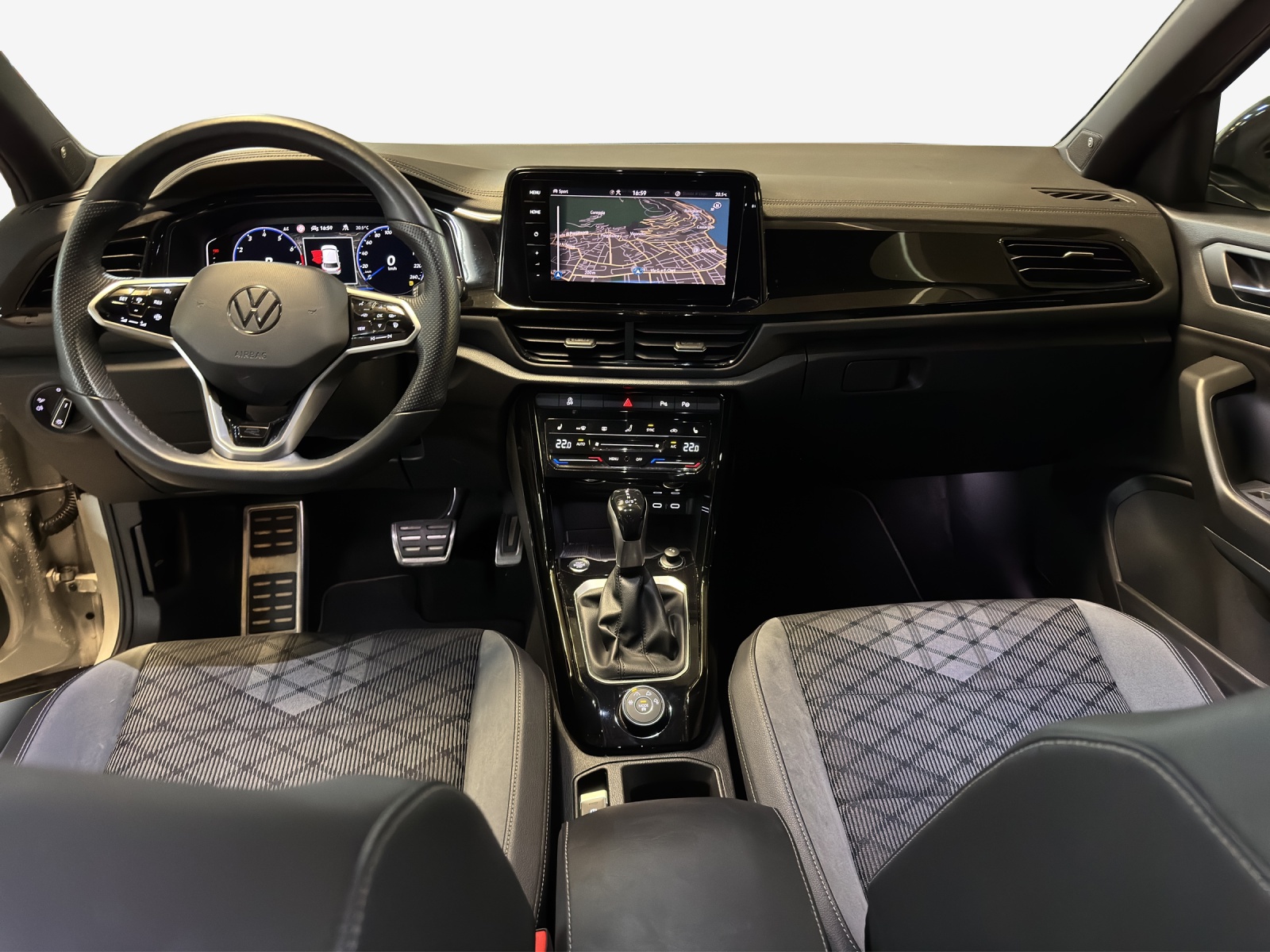 VW T-Roc 2.0 TSI R-Line DSG 4Motion-image-9