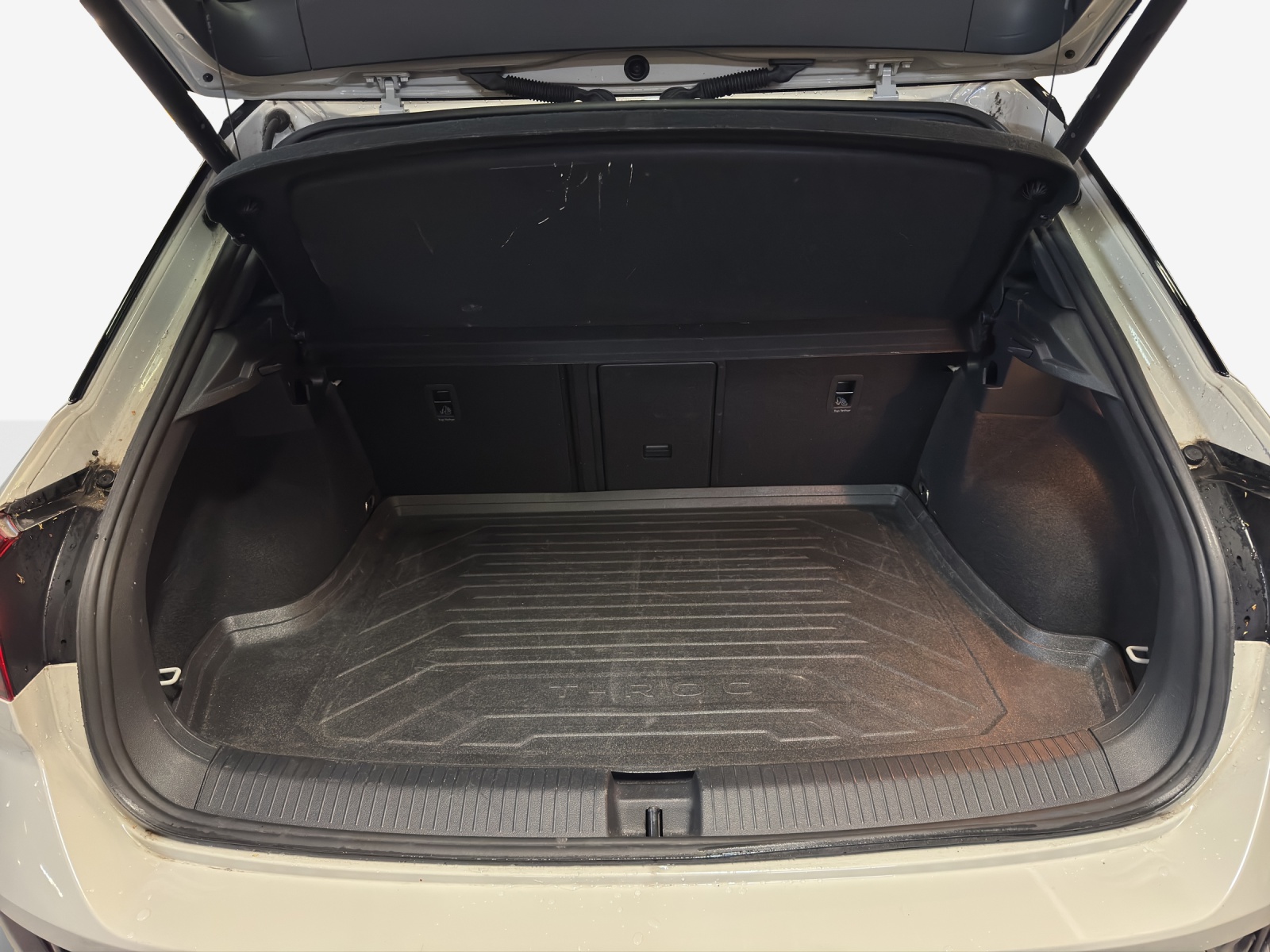 VW T-Roc 2.0 TSI R-Line DSG 4Motion-image-11
