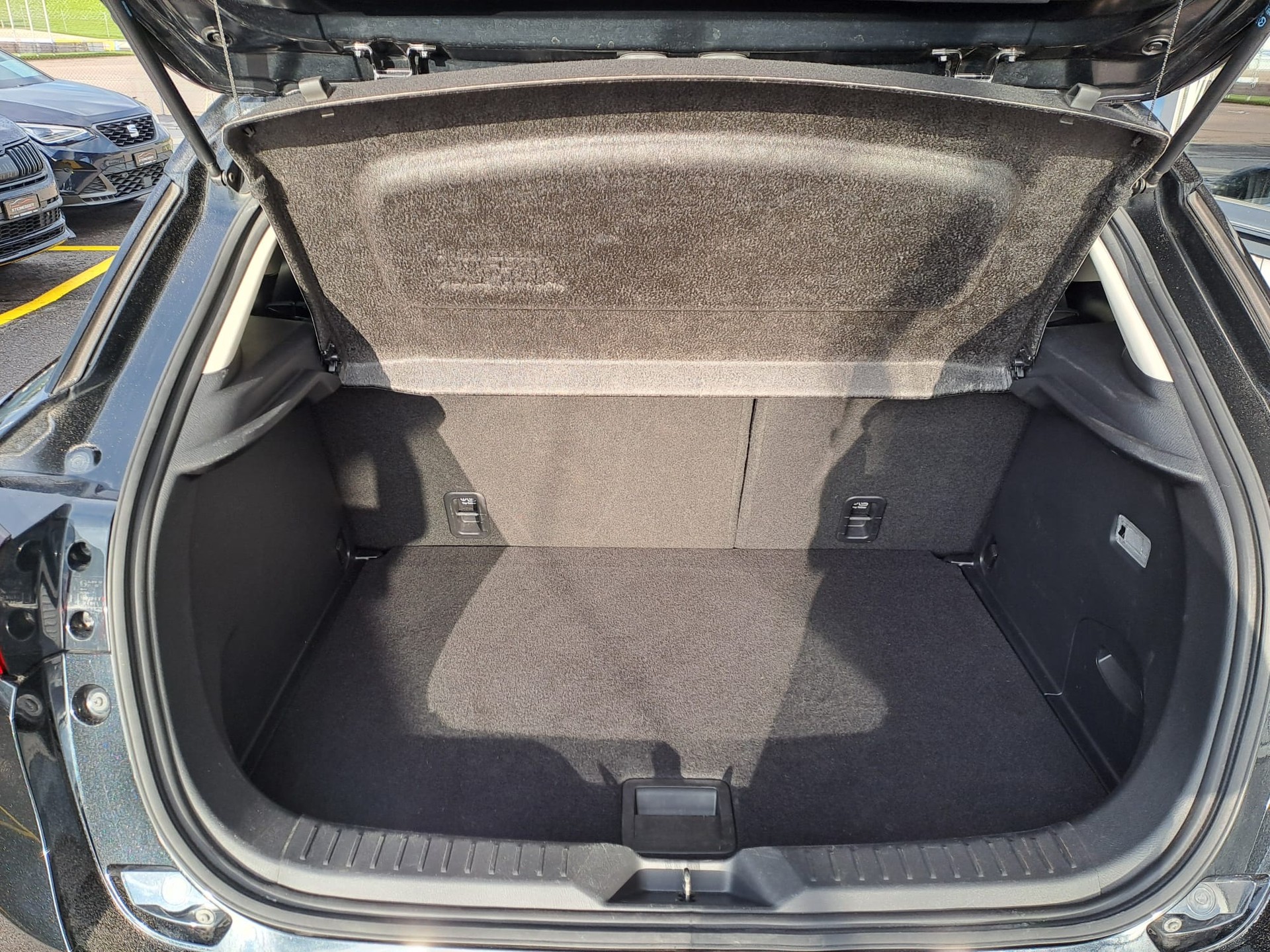 MAZDA CX-3 SKYACTIV-G 150 Revolution AWD Automat-image-8