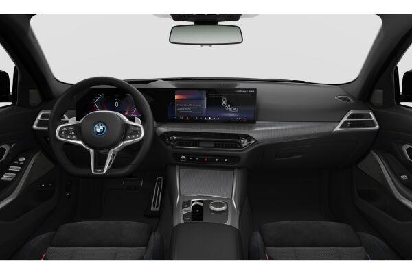 BMW 330e xDrive Touring M Sport Pro-image-6