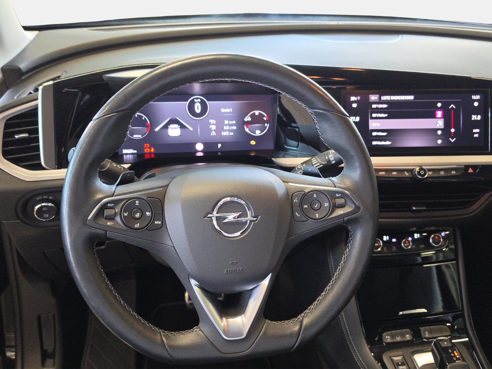 OPEL Grandland 1.5D/130 Ultimate-image-12