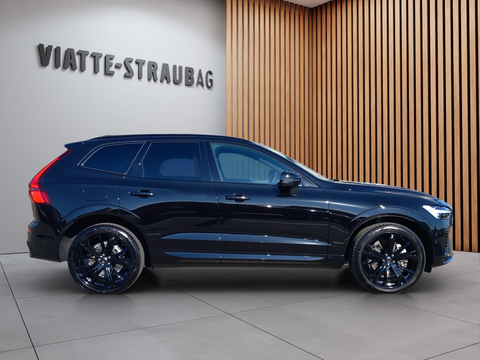 VOLVO XC60 2.0 T8 TE Black Edition eAWD-image-5