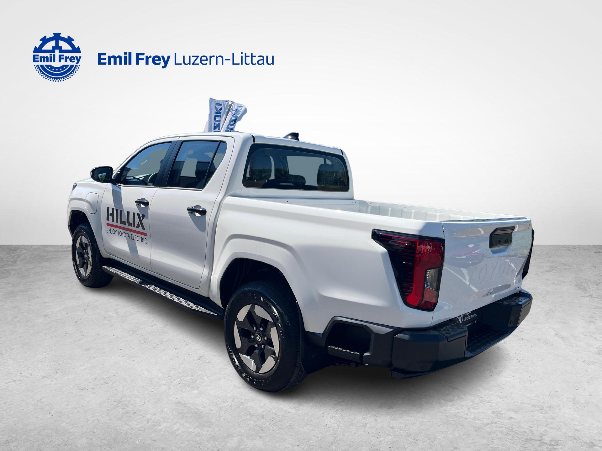 TOYOTA Hilux Double Cab.-Pick-up 59KWh Comfort-image-2