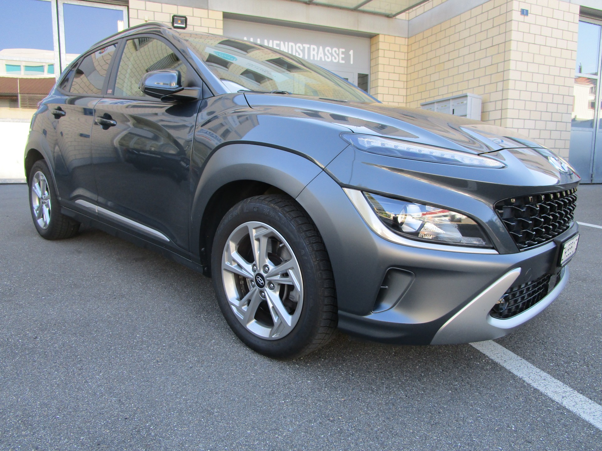 HYUNDAI Kona 1.6 T-GDi Amplia 4WD DCT-image-1