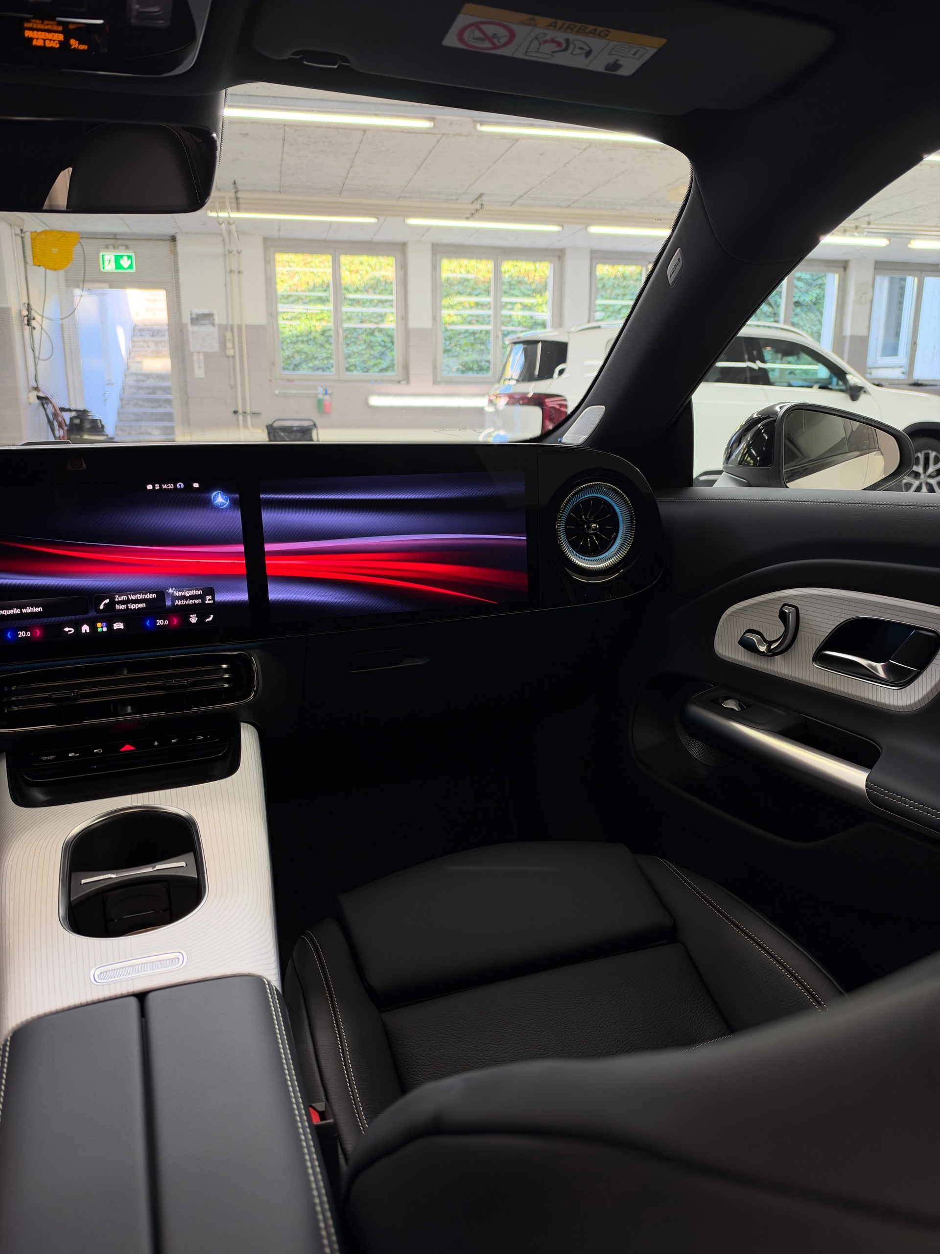 MERCEDES-BENZ CLA Shooting Brake 220 4Matic-image-16