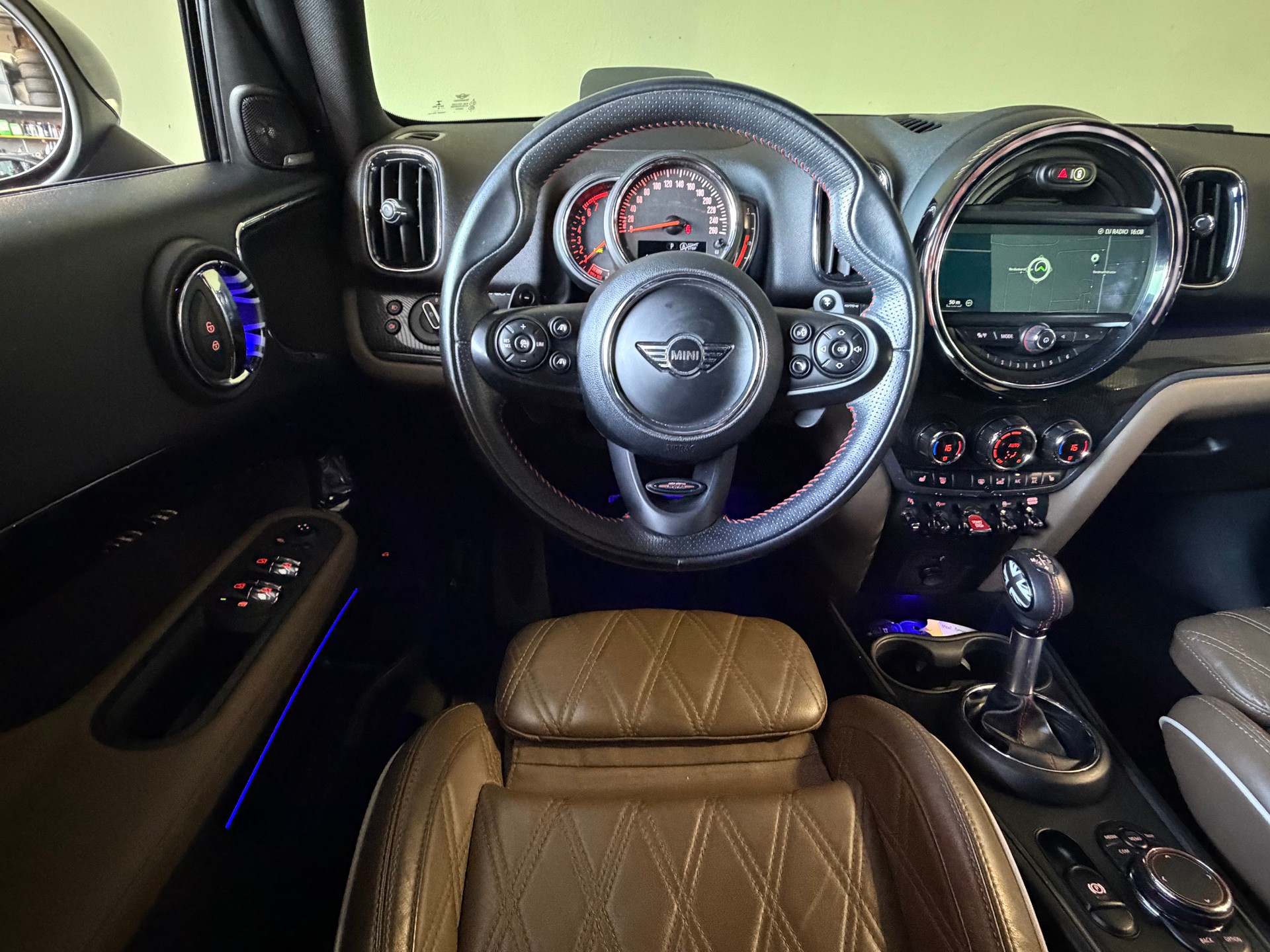 MINI Countryman Cooper S ALL4 Steptronic *CH-Fahrzeug*Panoramadach*Ab MFK*-image-19