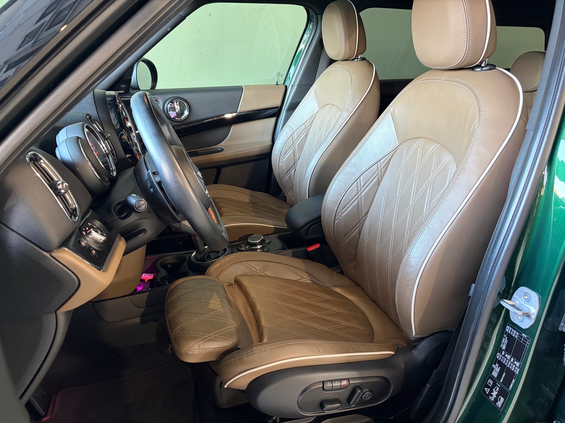 MINI Countryman Cooper S ALL4 Steptronic *CH-Fahrzeug*Panoramadach*Ab MFK*-image-6