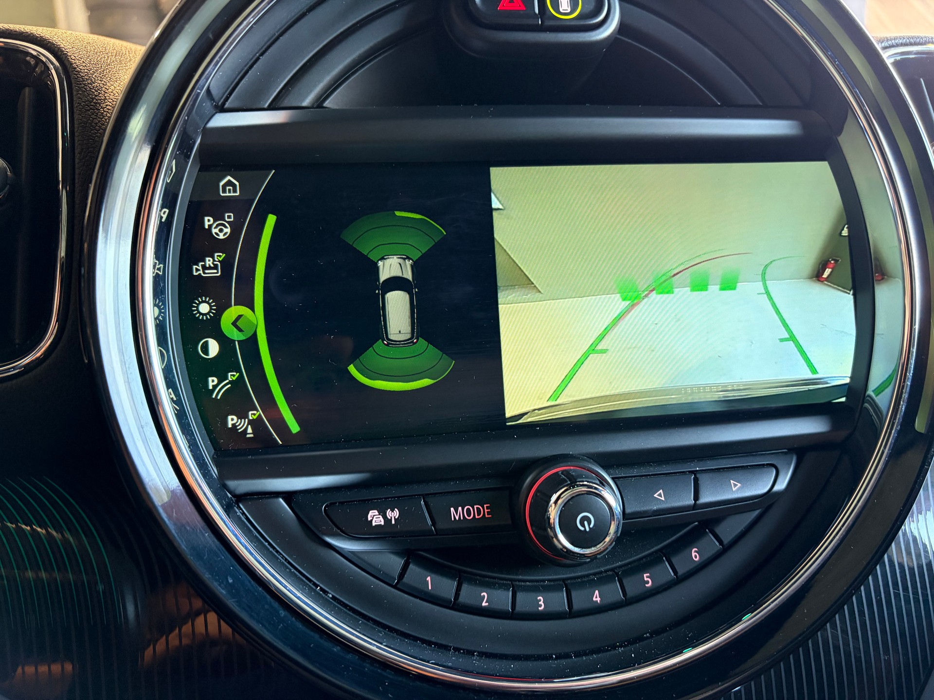 MINI Countryman Cooper S ALL4 Steptronic *CH-Fahrzeug*Panoramadach*Ab MFK*-image-10