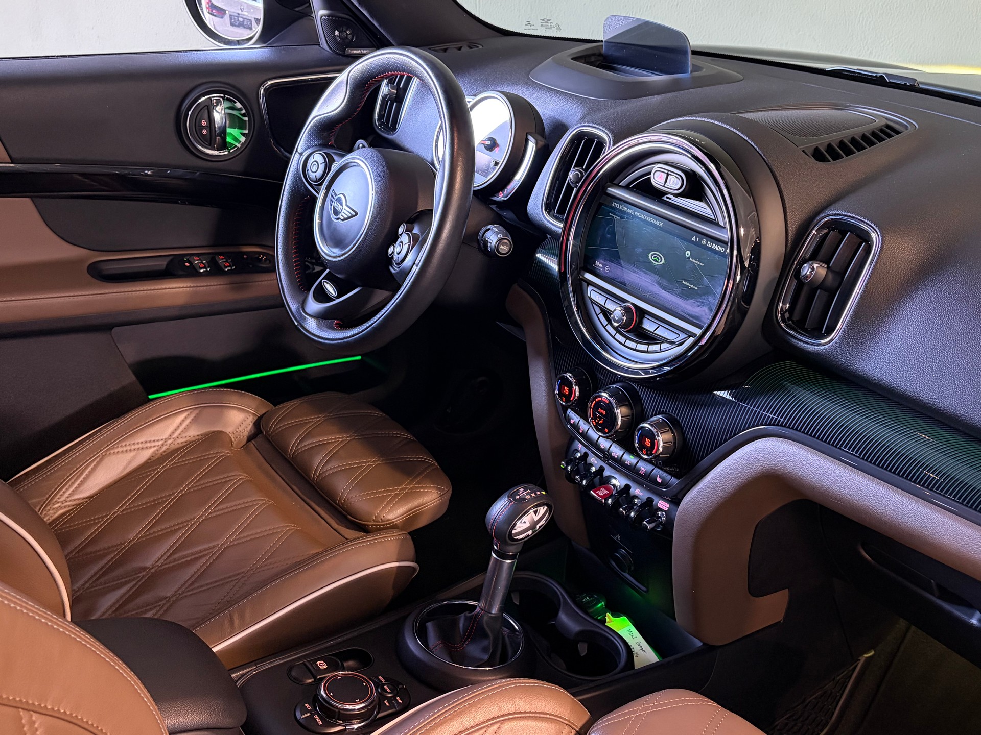 MINI Countryman Cooper S ALL4 Steptronic *CH-Fahrzeug*Panoramadach*Ab MFK*-image-17