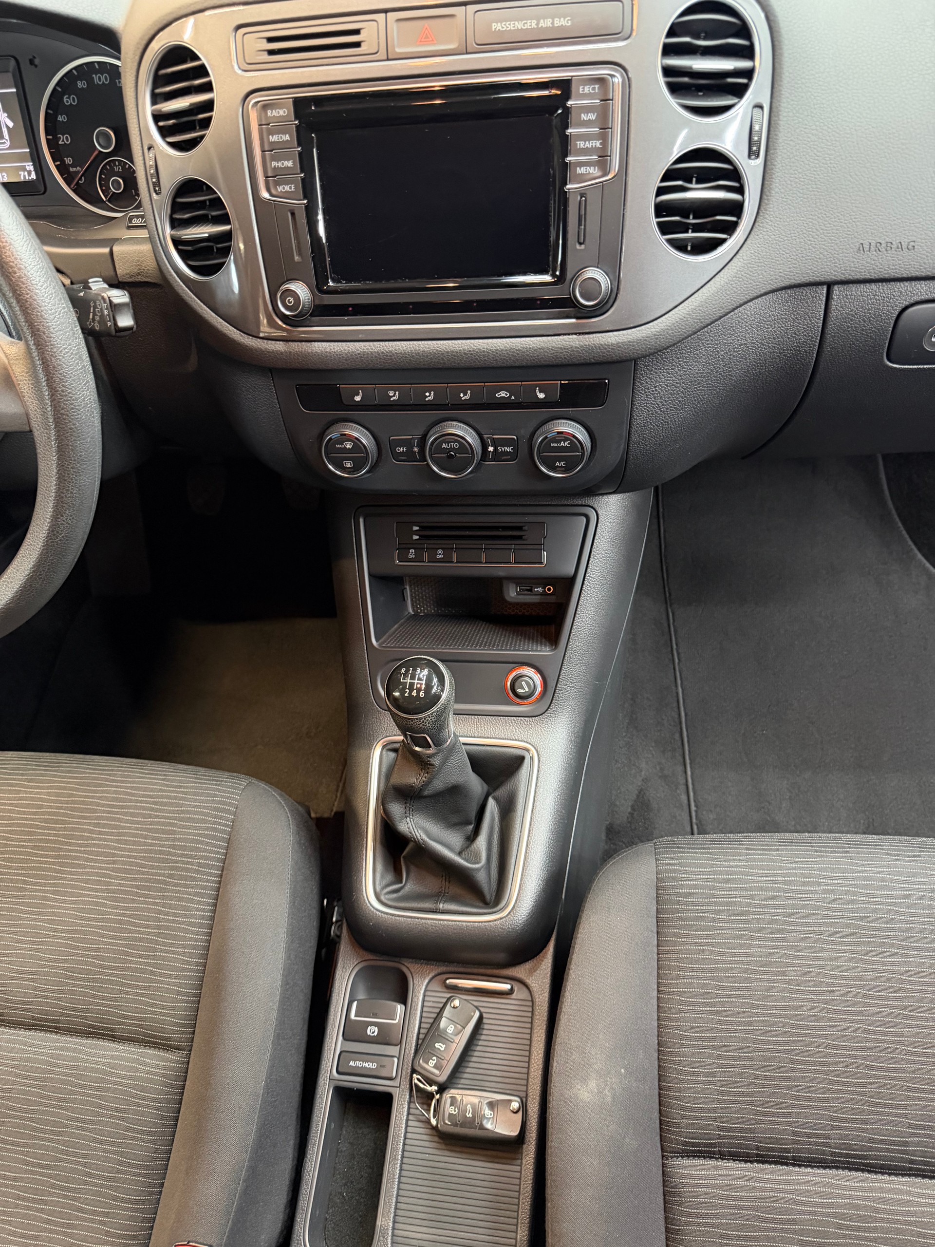 VW Tiguan 1.4 TSI BlueMotion Trend&Fun 4x2-image-17