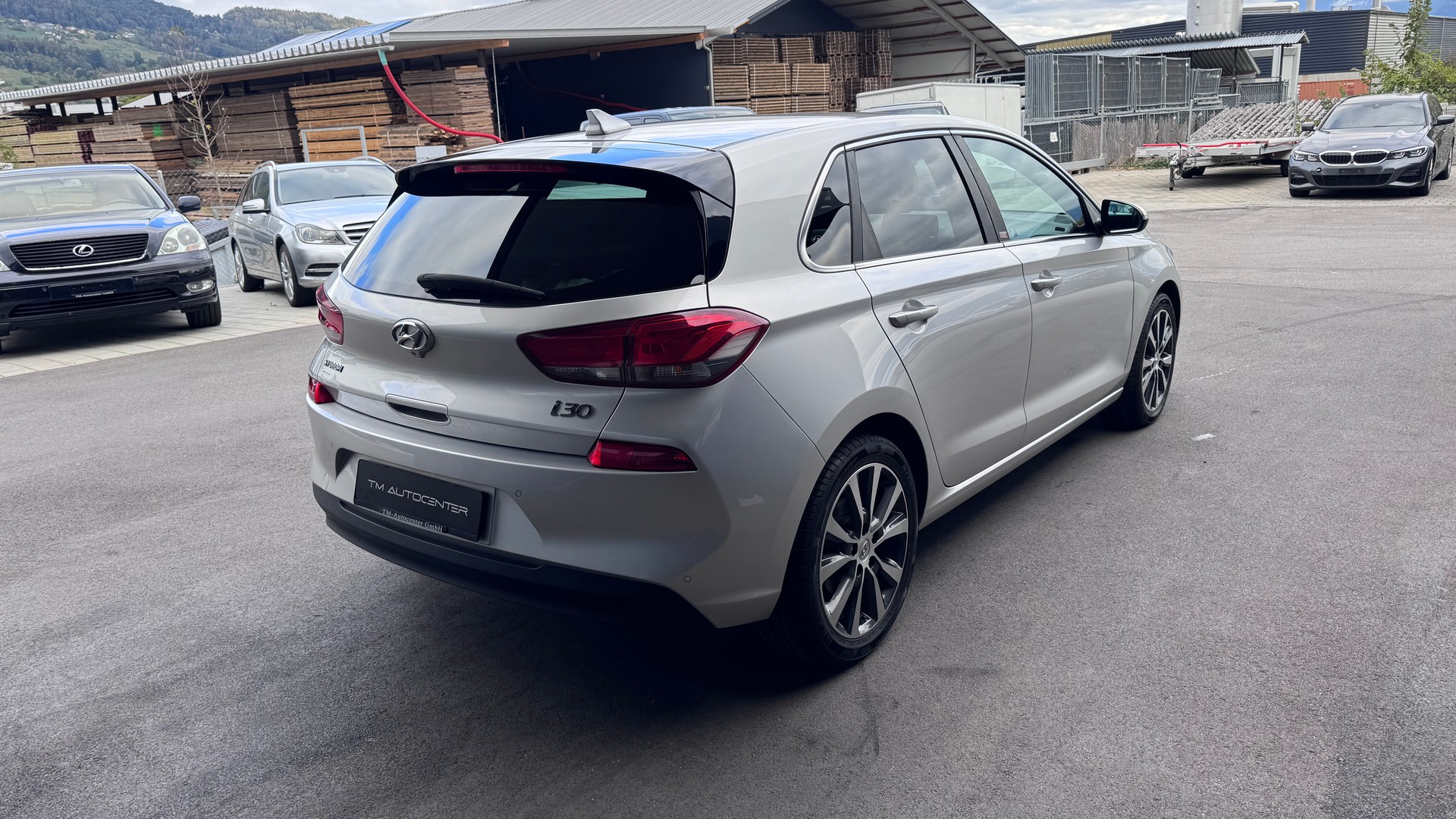 HYUNDAI i30 1.6 CRDi GO Plus-image-2