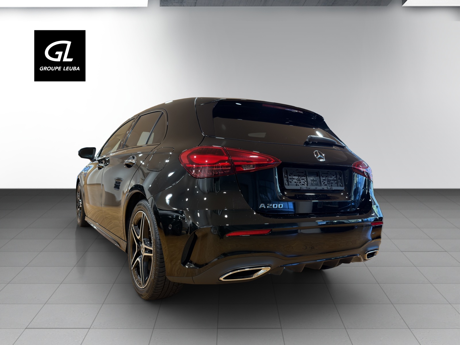 MERCEDES-BENZ A 200 AMG Line 7G-DCT-image-4