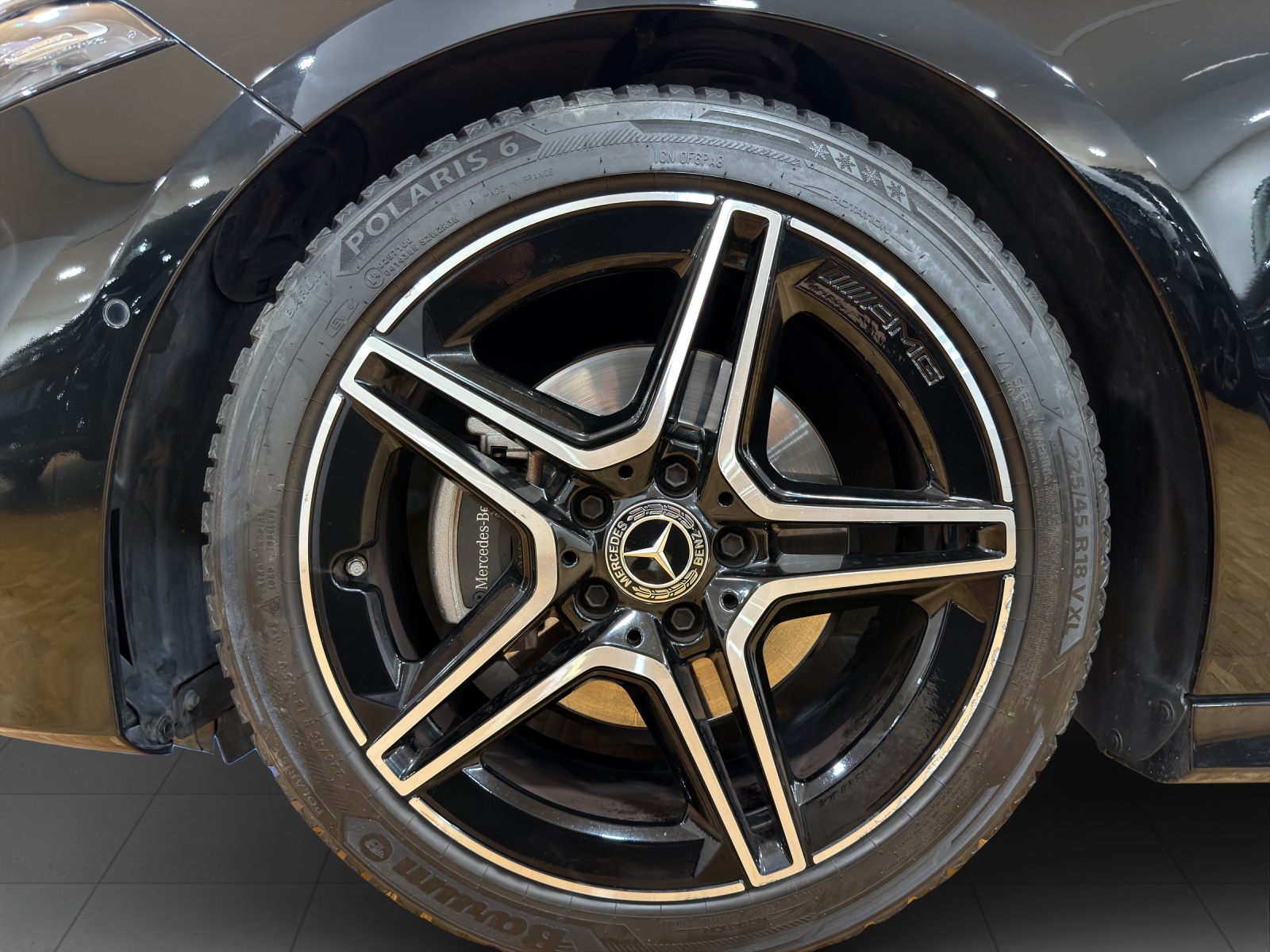 MERCEDES-BENZ A 200 AMG Line 7G-DCT-image-7