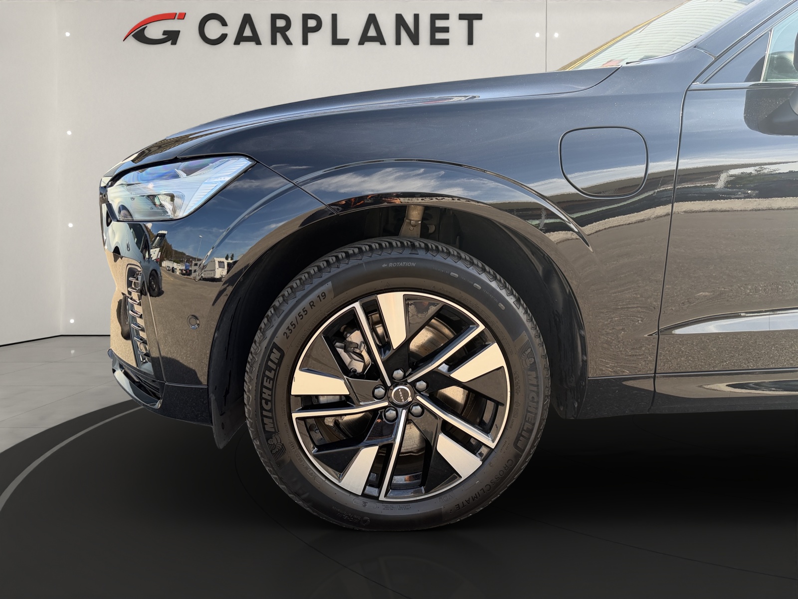 VOLVO XC60 2.0 T6 TE Plus Dark eAWD-image-6