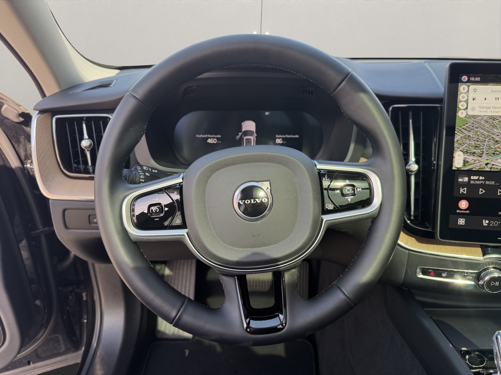 VOLVO XC60 2.0 T6 TE Plus Dark eAWD-image-11