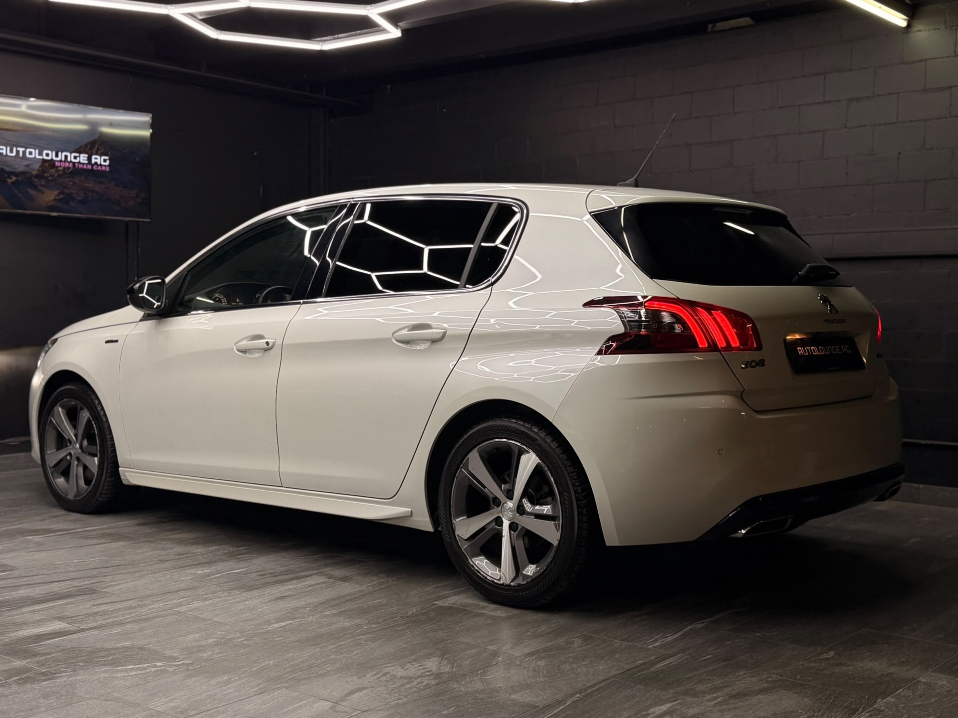 PEUGEOT 308 2.0 BlueHDI GT Line-image-5