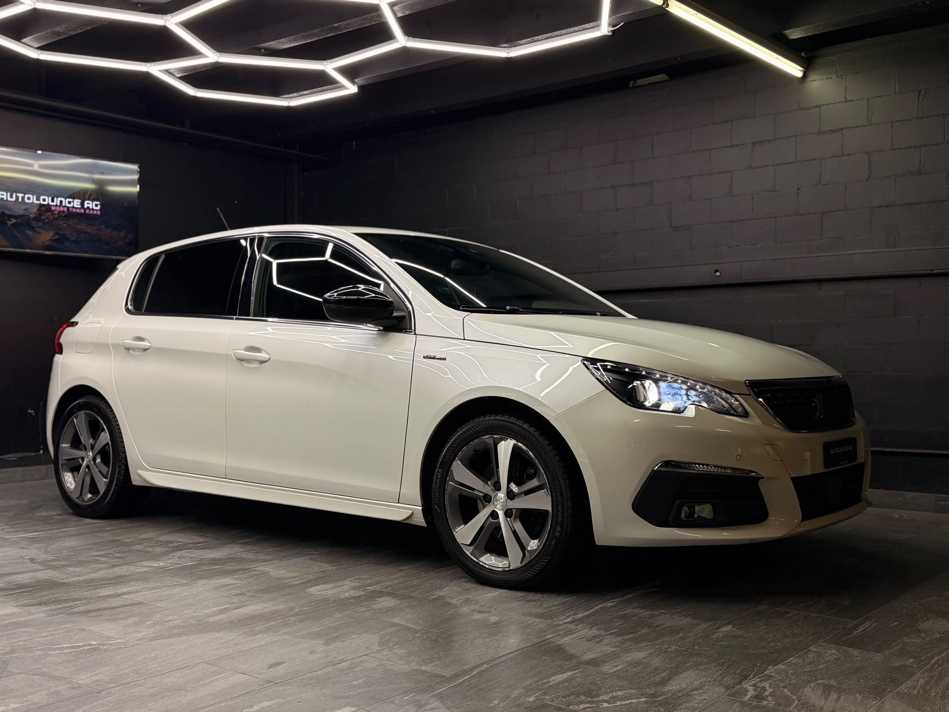 PEUGEOT 308 2.0 BlueHDI GT Line-image-3
