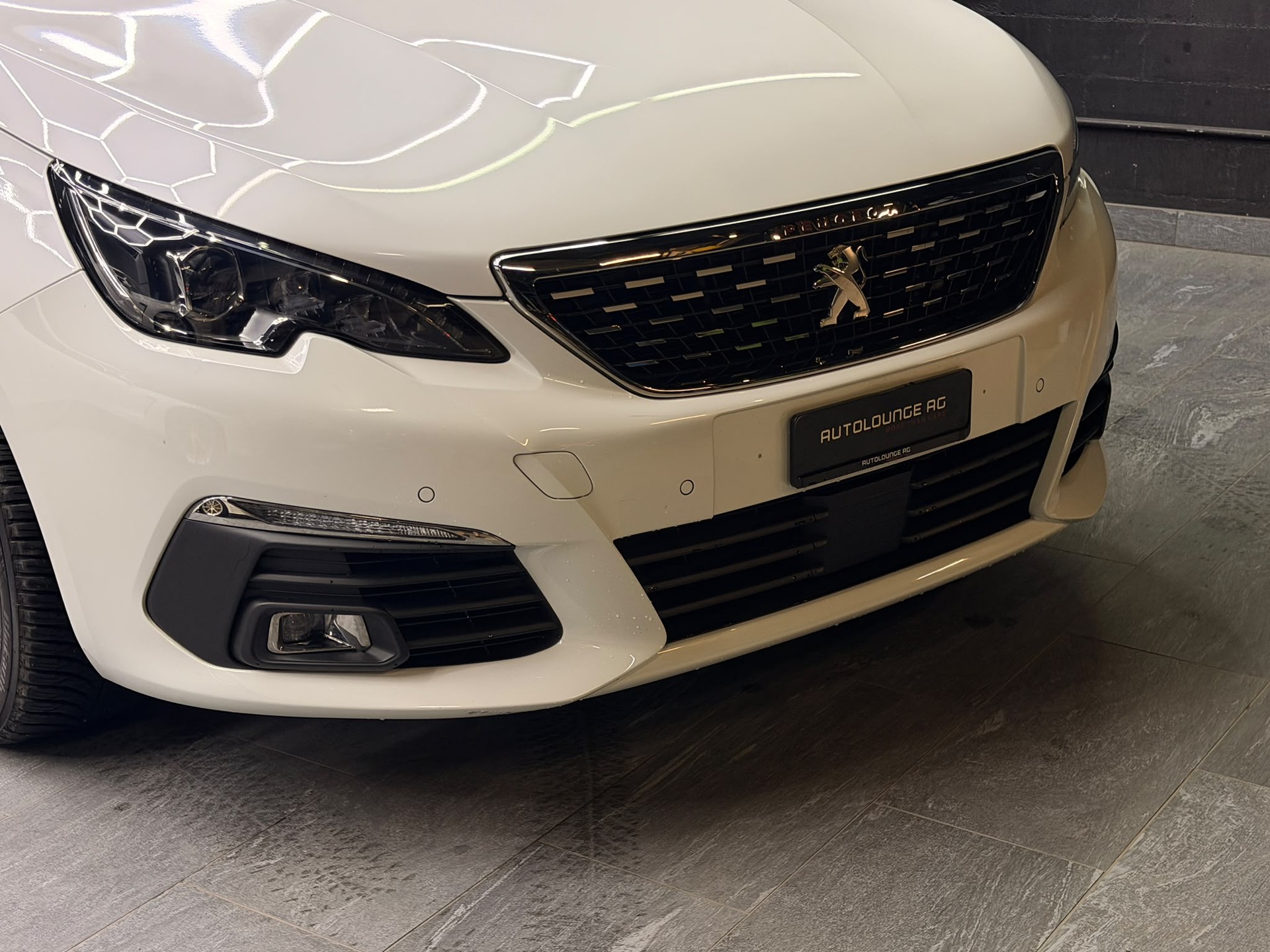 PEUGEOT 308 2.0 BlueHDI GT Line-image-4