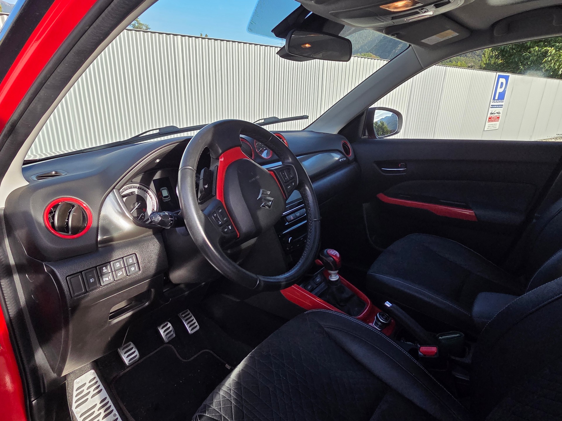 SUZUKI 1.4 T Compact Top Hybrid 4x4-image-1