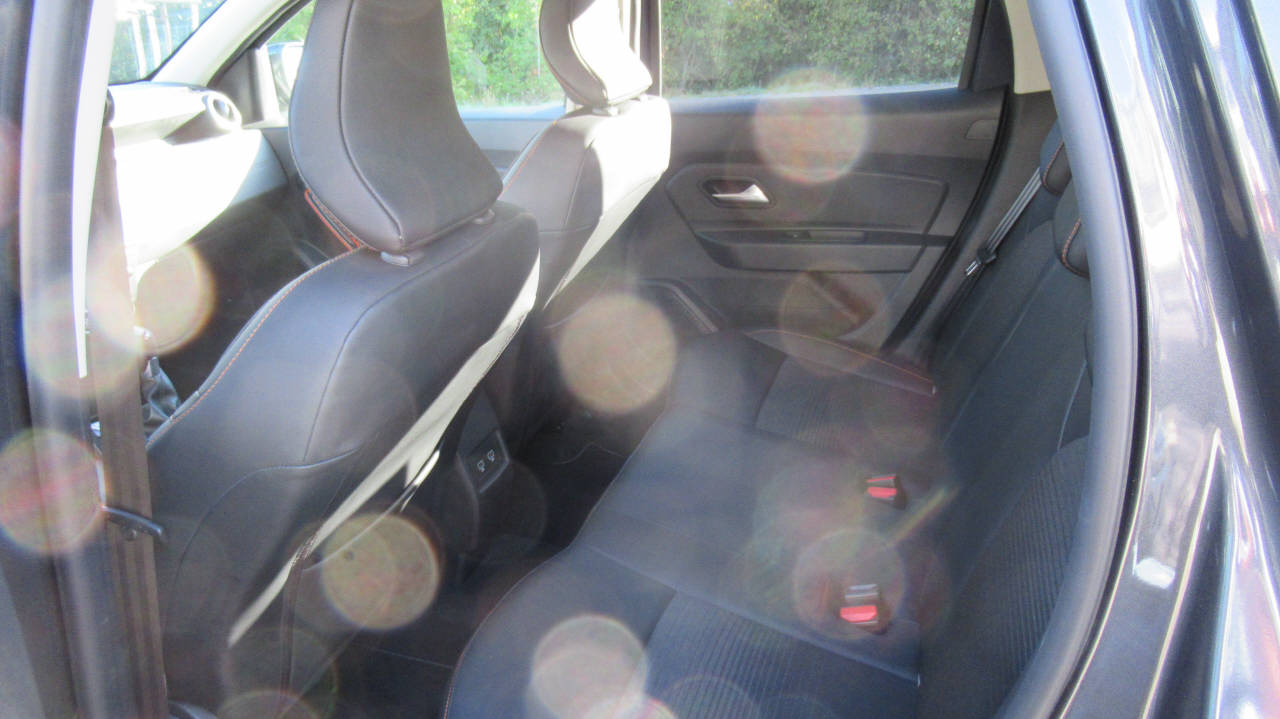 DACIA Duster 1.3 TCe 150 Extreme EDC-image-5