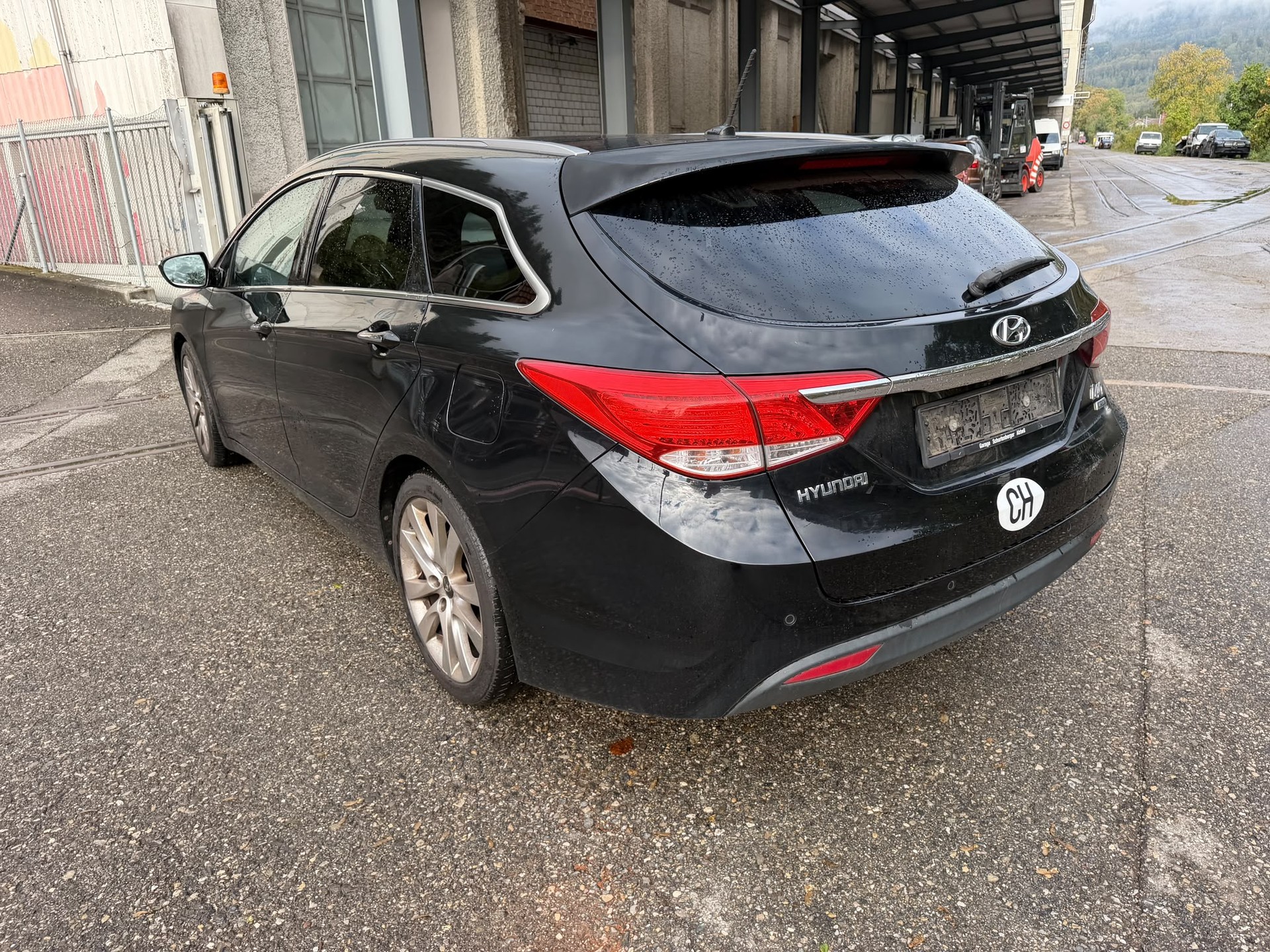 HYUNDAI i40 Wagon 1.7 CRDI Premium Automatic-image-8
