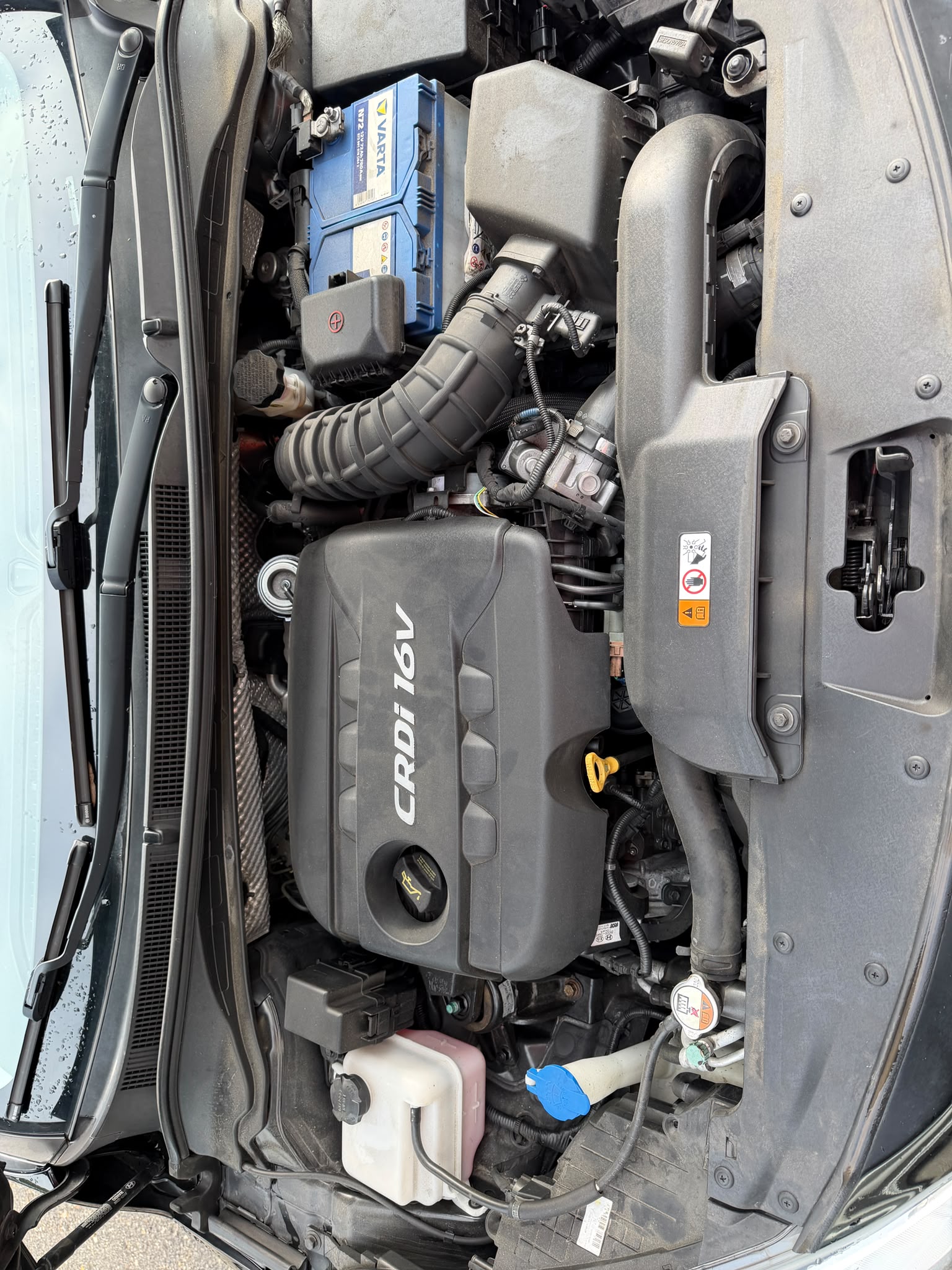 HYUNDAI i40 Wagon 1.7 CRDI Premium Automatic-image-9