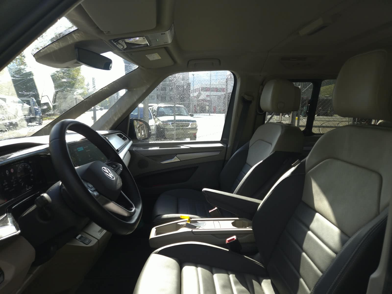 VW Multivan 2.0 TDI Life DSG Lang-image-16