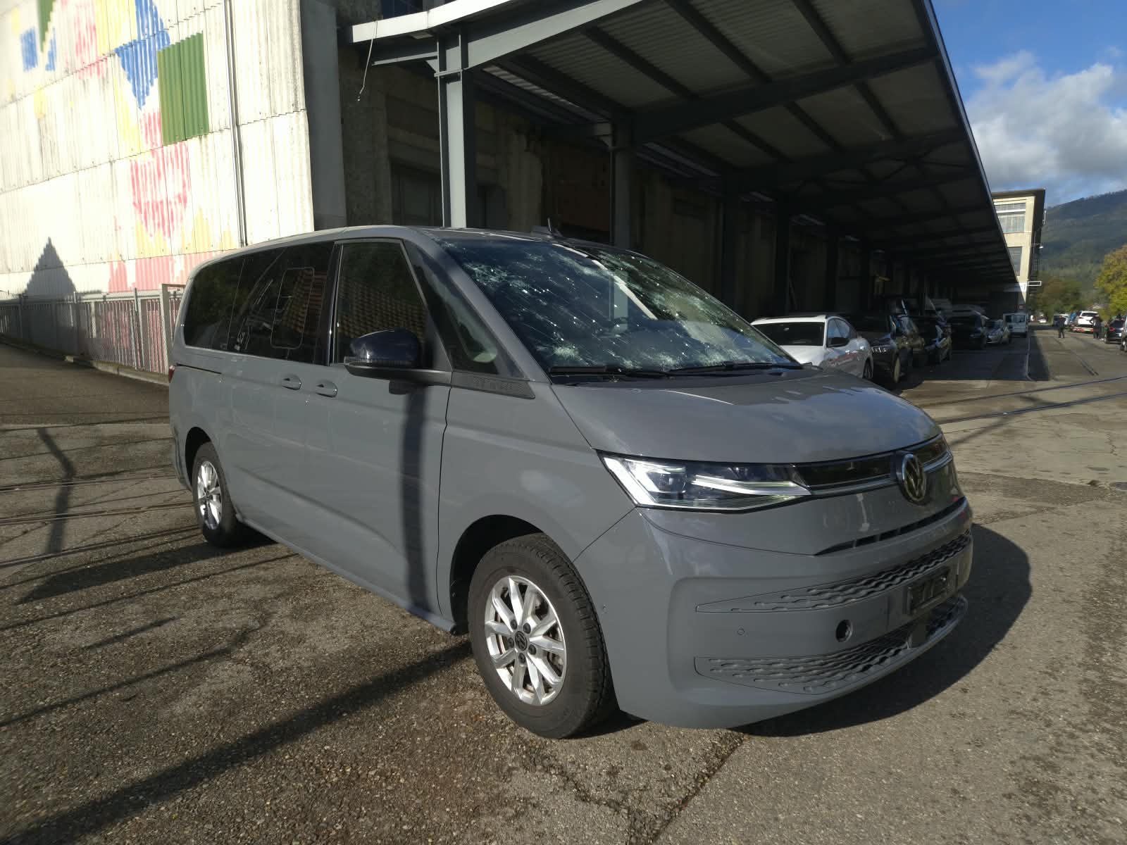 VW Multivan 2.0 TDI Life DSG Lang-image-2