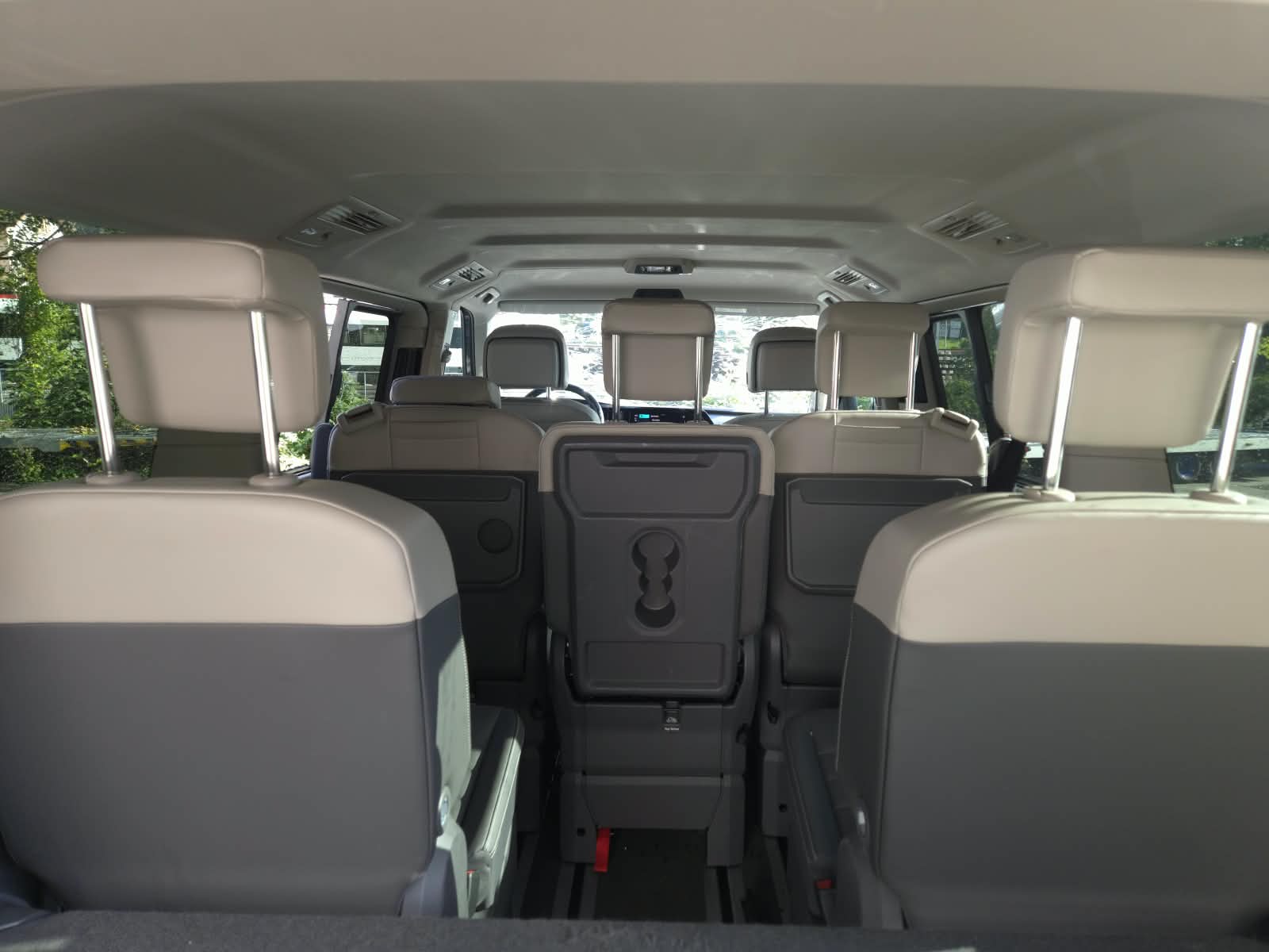 VW Multivan 2.0 TDI Life DSG Lang-image-10