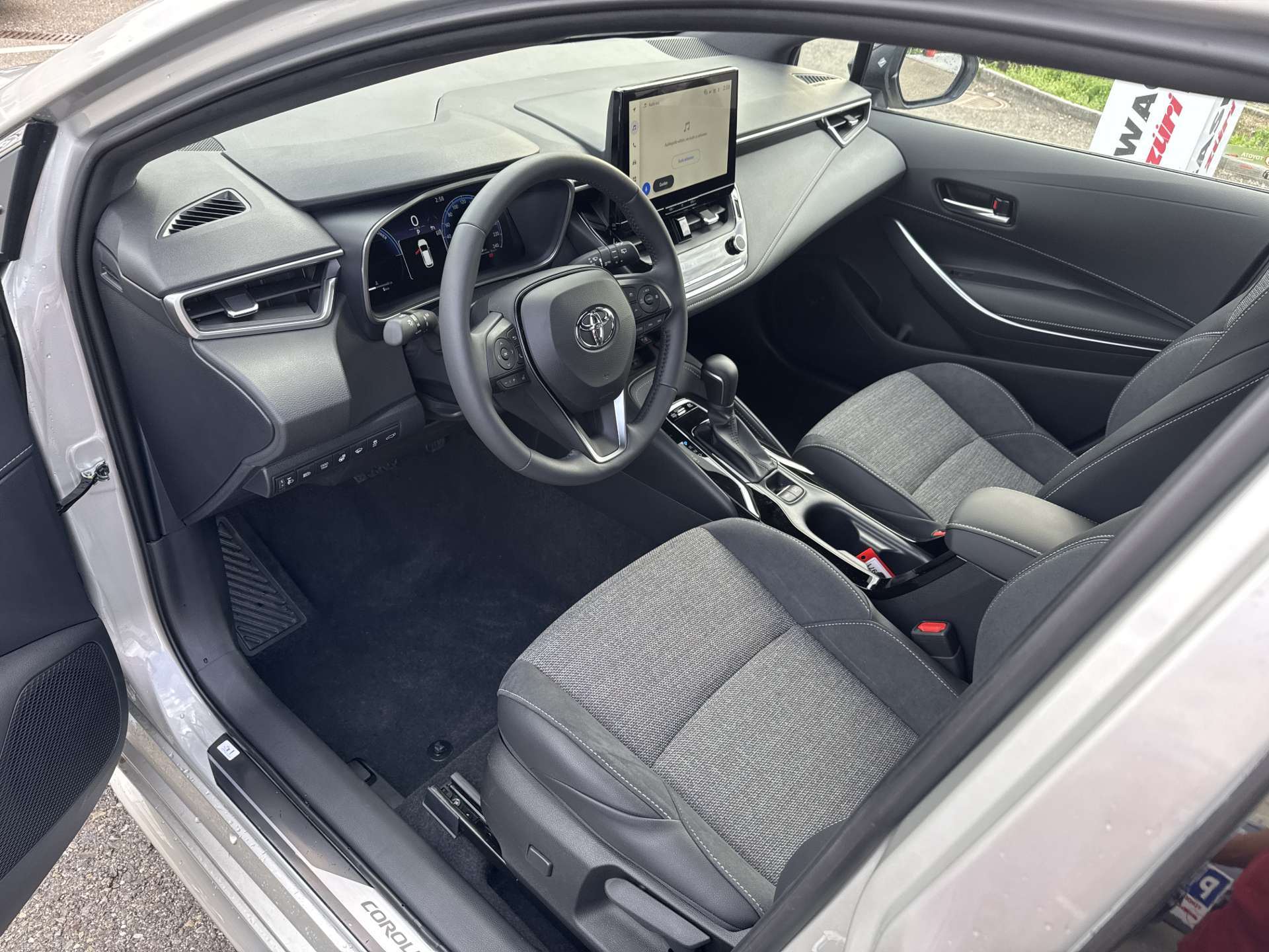 TOYOTA Corolla Touring Sports 2.0 HSD Teamplayer e-CVT Automat-image-5