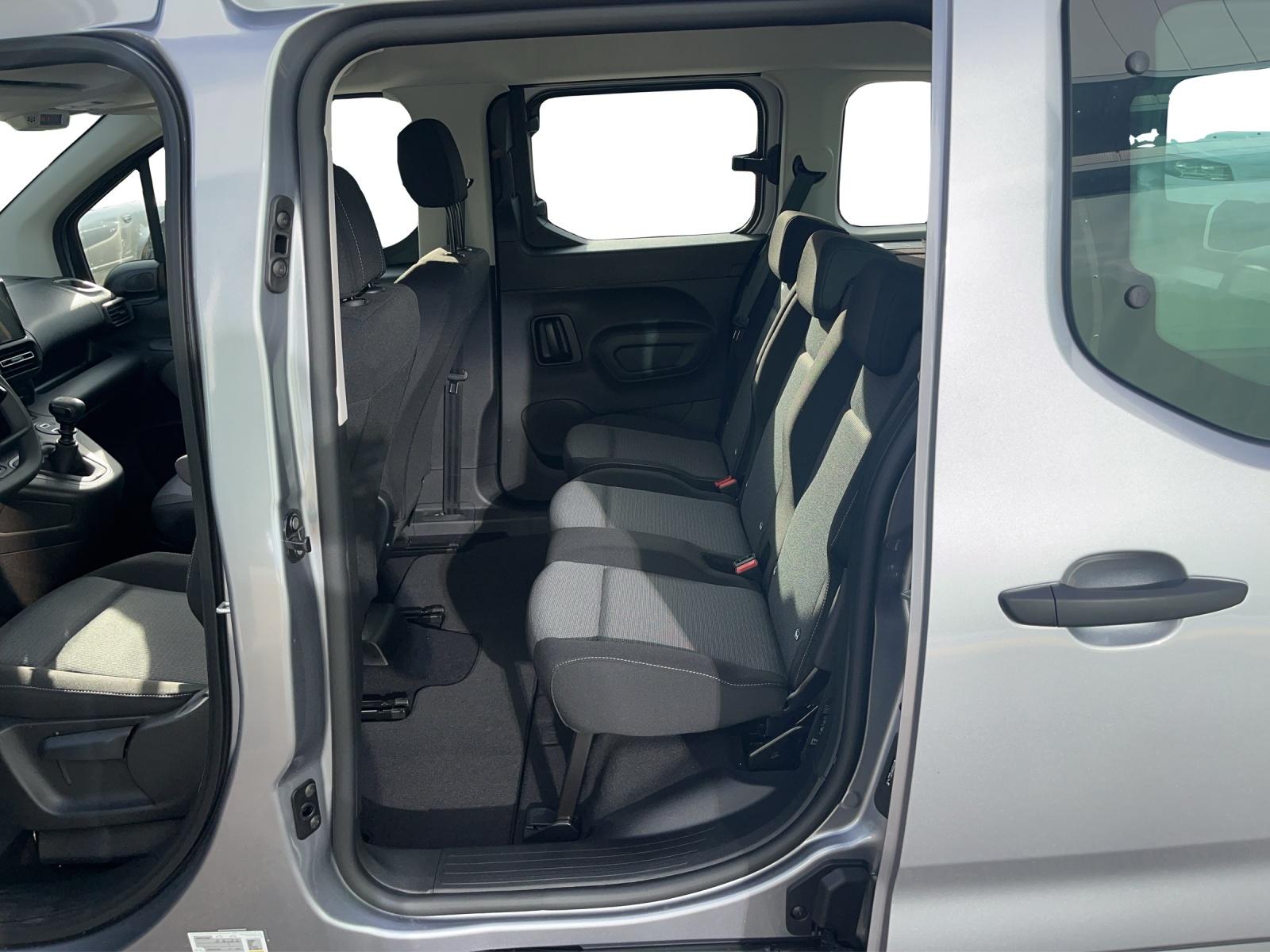 TOYOTA Proace City Verso L1 1.2 110 Comfort-image-11