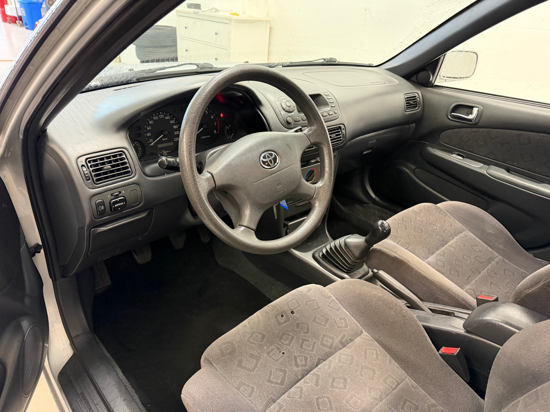 TOYOTA Corolla 1.6 Linea Sol plus-image-8