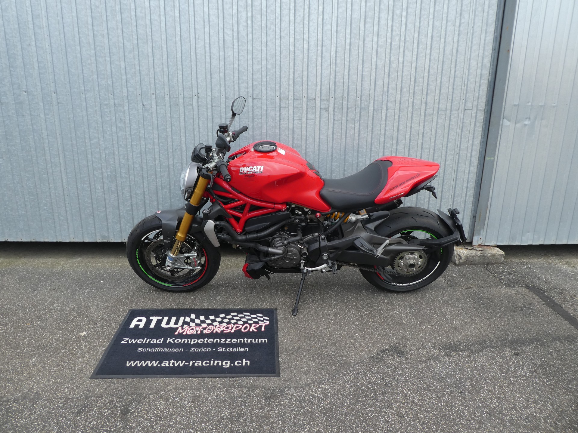 DUCATI Monster 1200 S ABS-showroom-element-2