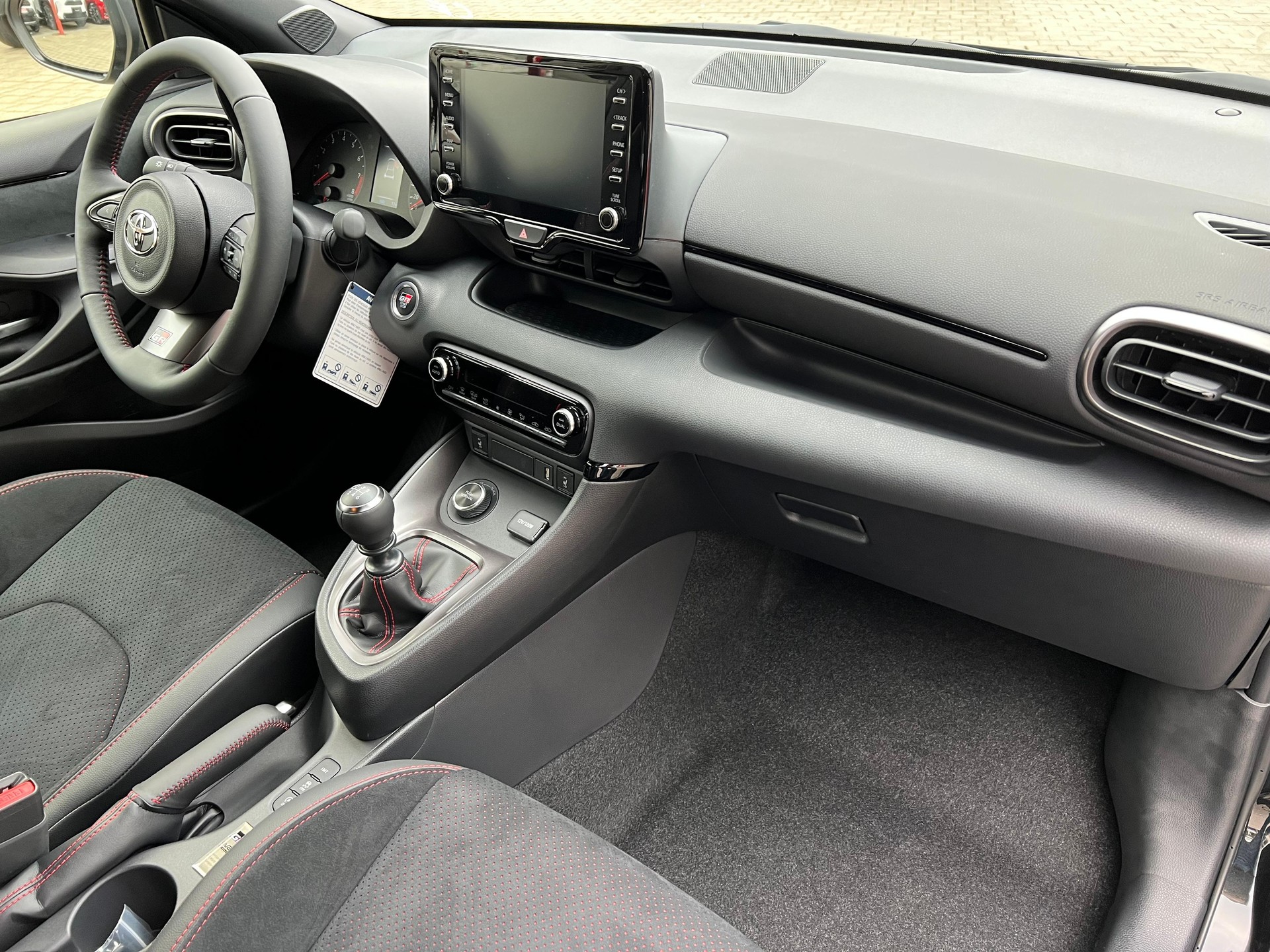 TOYOTA GR Yaris 1.6 Turbo Sport 4x4-image-11