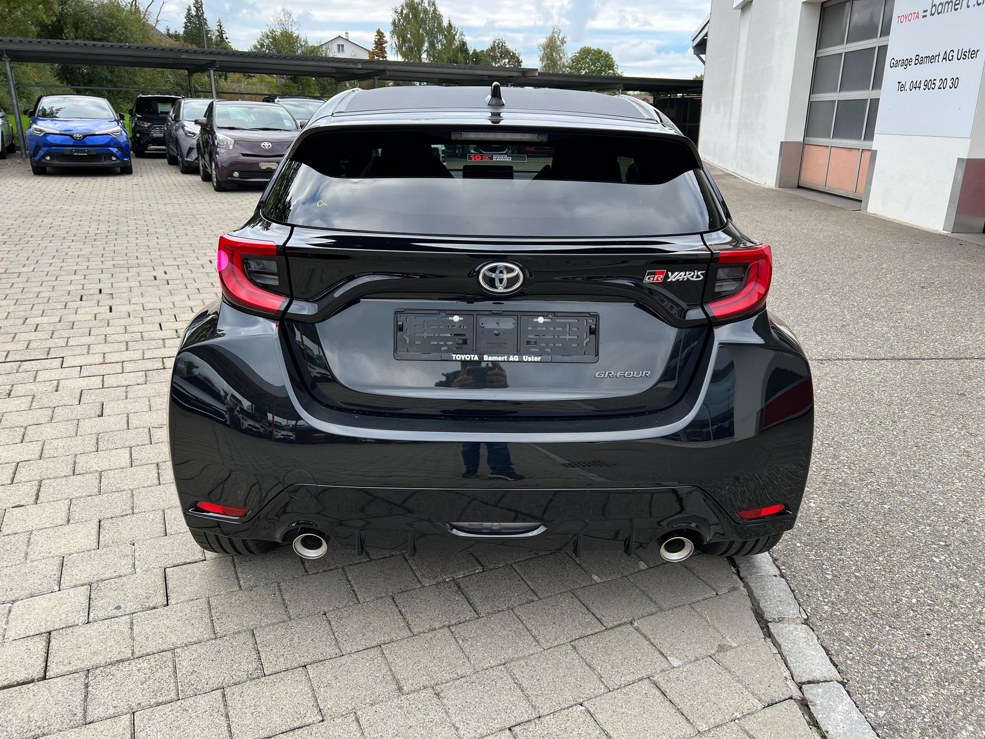 TOYOTA GR Yaris 1.6 Turbo Sport 4x4-image-4