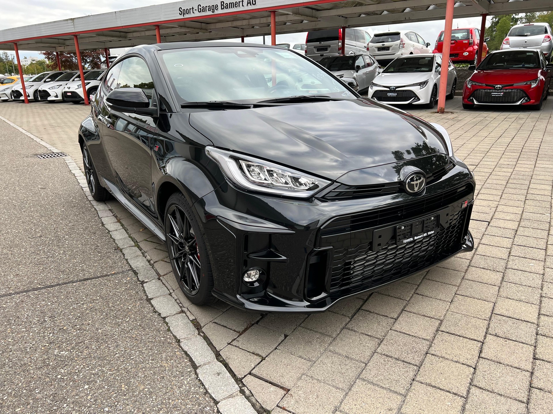 TOYOTA GR Yaris 1.6 Turbo Sport 4x4-image-2