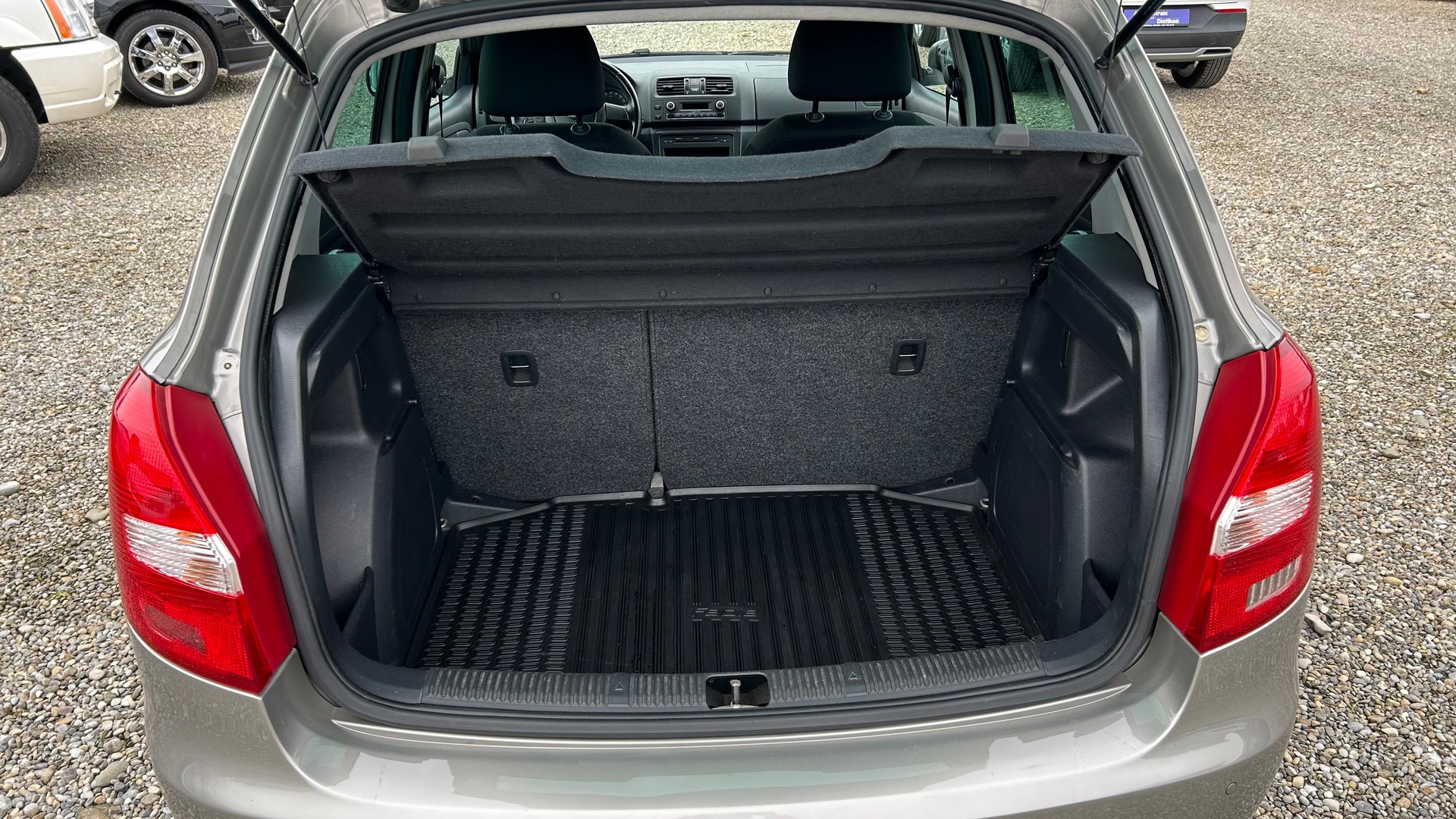 SKODA Fabia 1.2 TSI Elegance-image-27