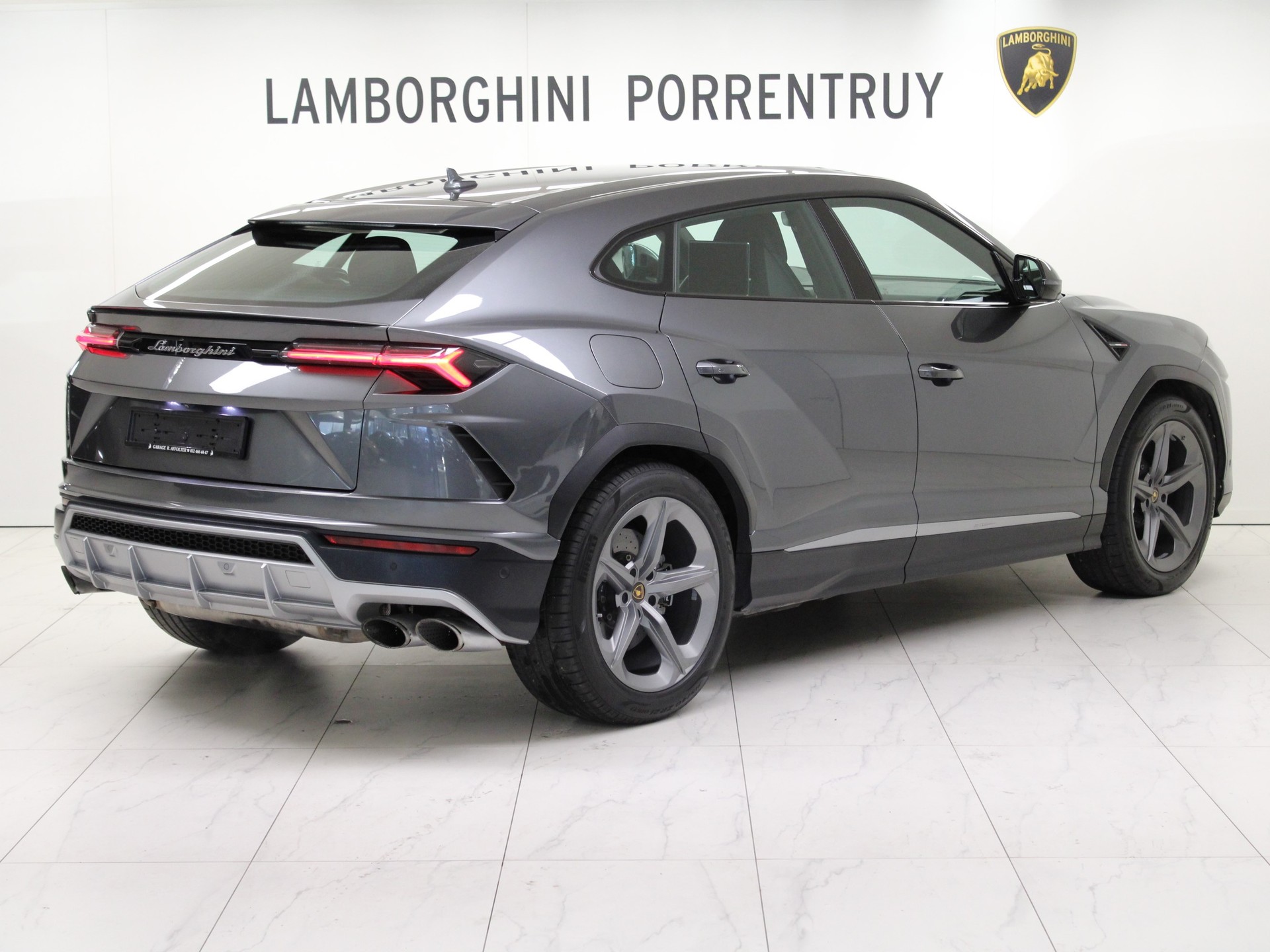 LAMBORGHINI Urus E-Gear-image-2