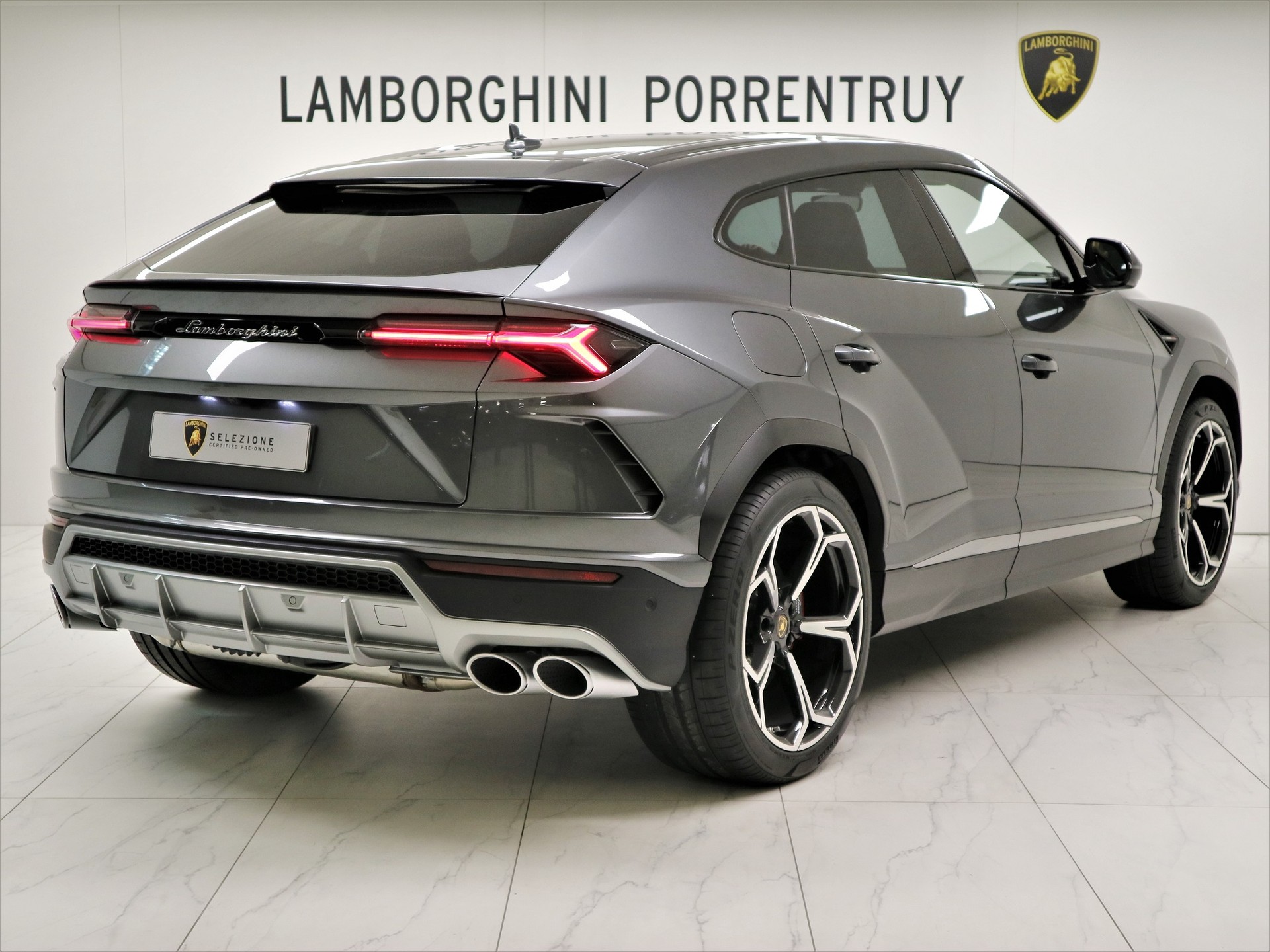 LAMBORGHINI Urus E-Gear-image-2