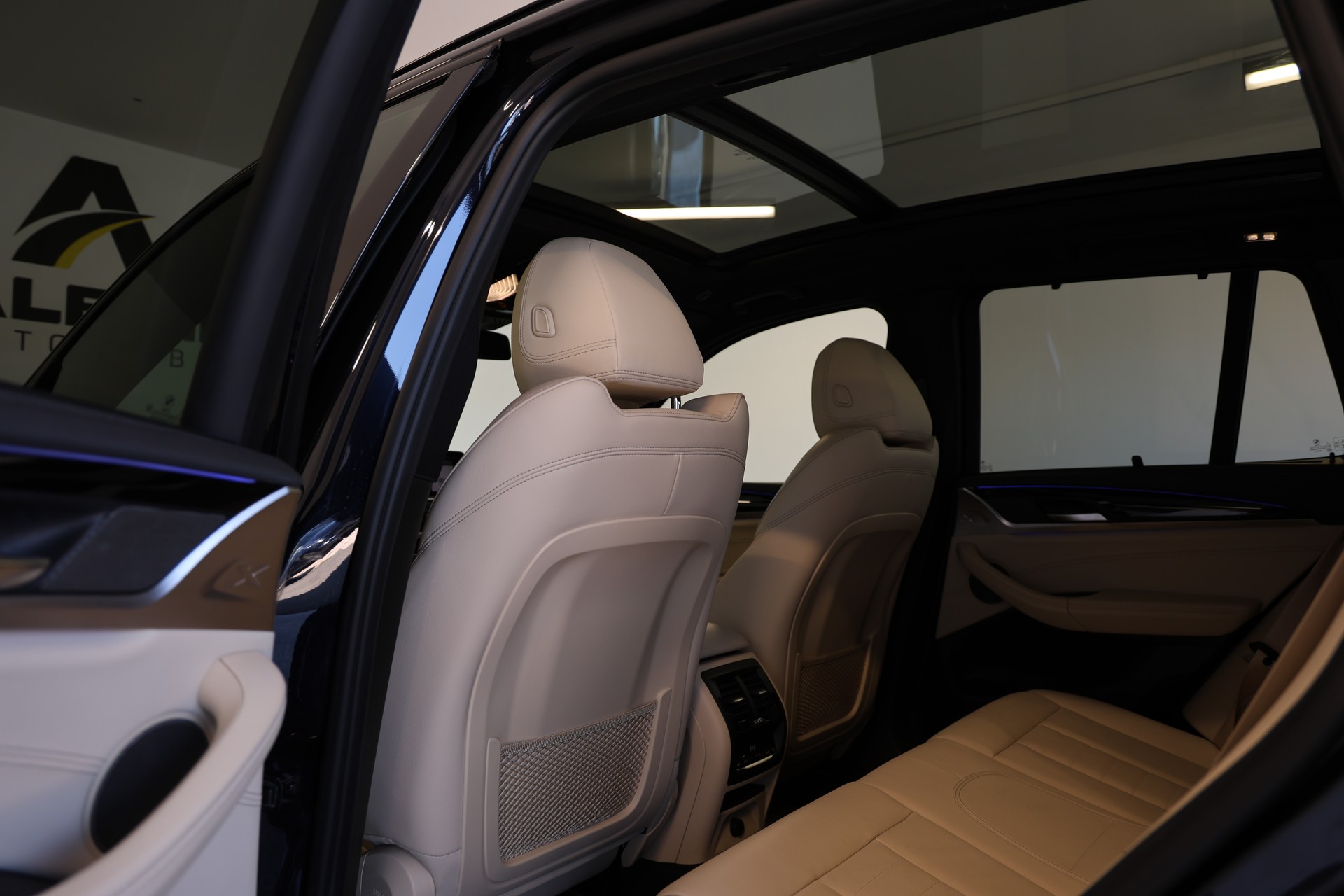BMW X3 xDrive M40i Steptronic-image-16