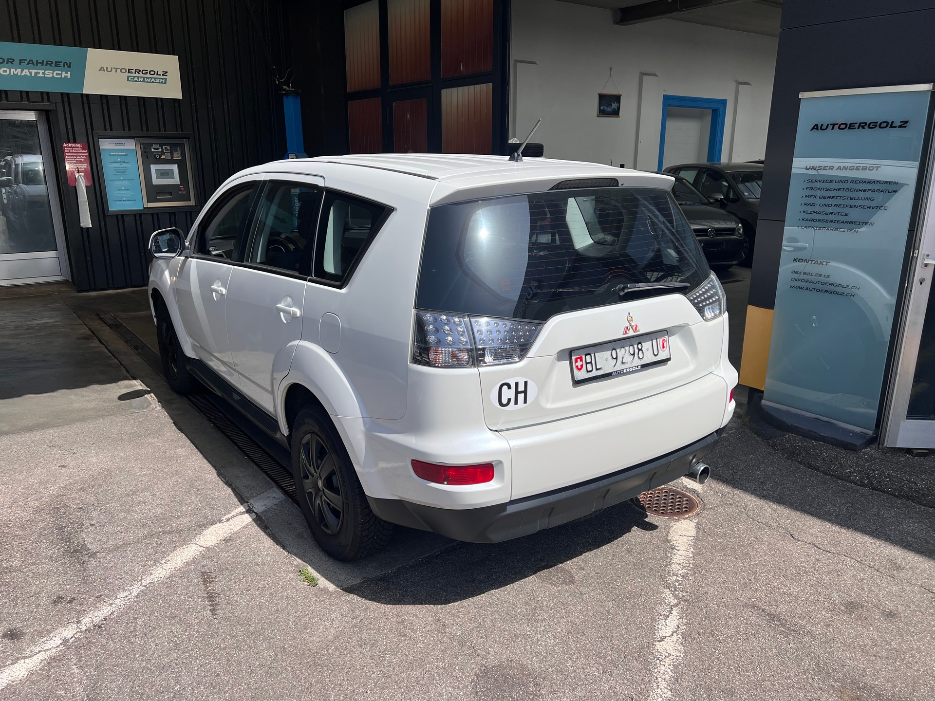 MITSUBISHI Outlander 2.0 Inform 2WD-image-1