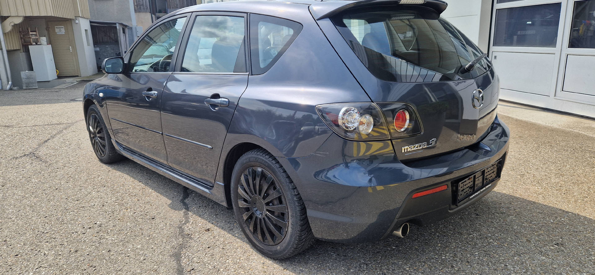 MAZDA 3 Hatchback 2.0 16V Sport-image-11